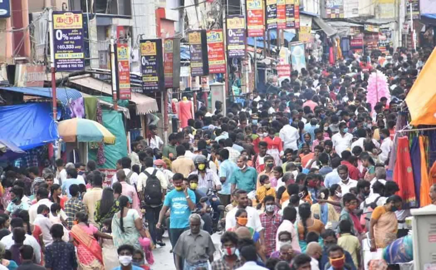 Deepavali Shopping! Girl caught  theft in trichy 