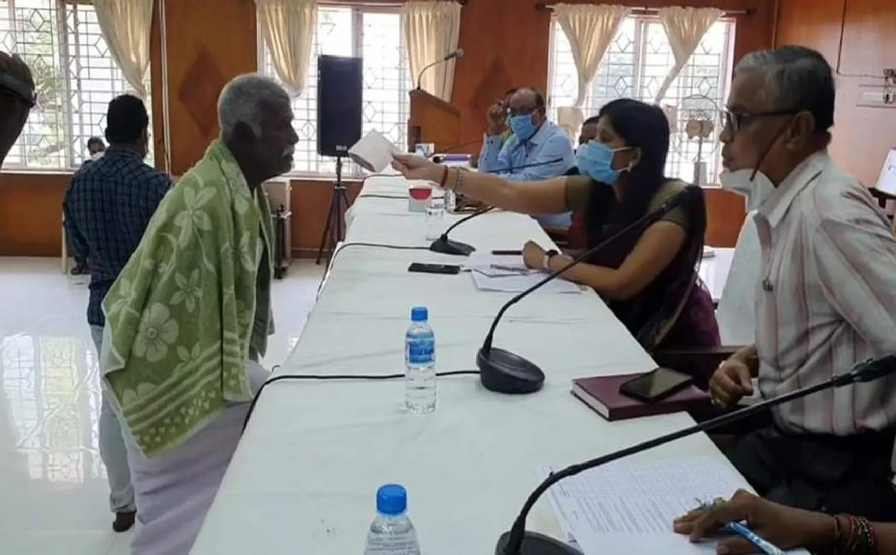 The old man who petitioned the Thiruvarur Collector  