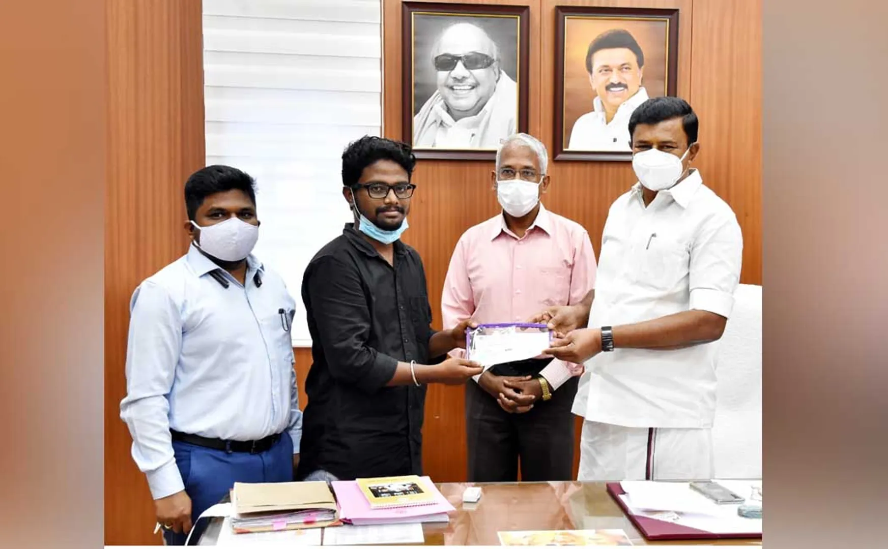 Awareness short film on child protection and rights ... Minister presents prizes to students!