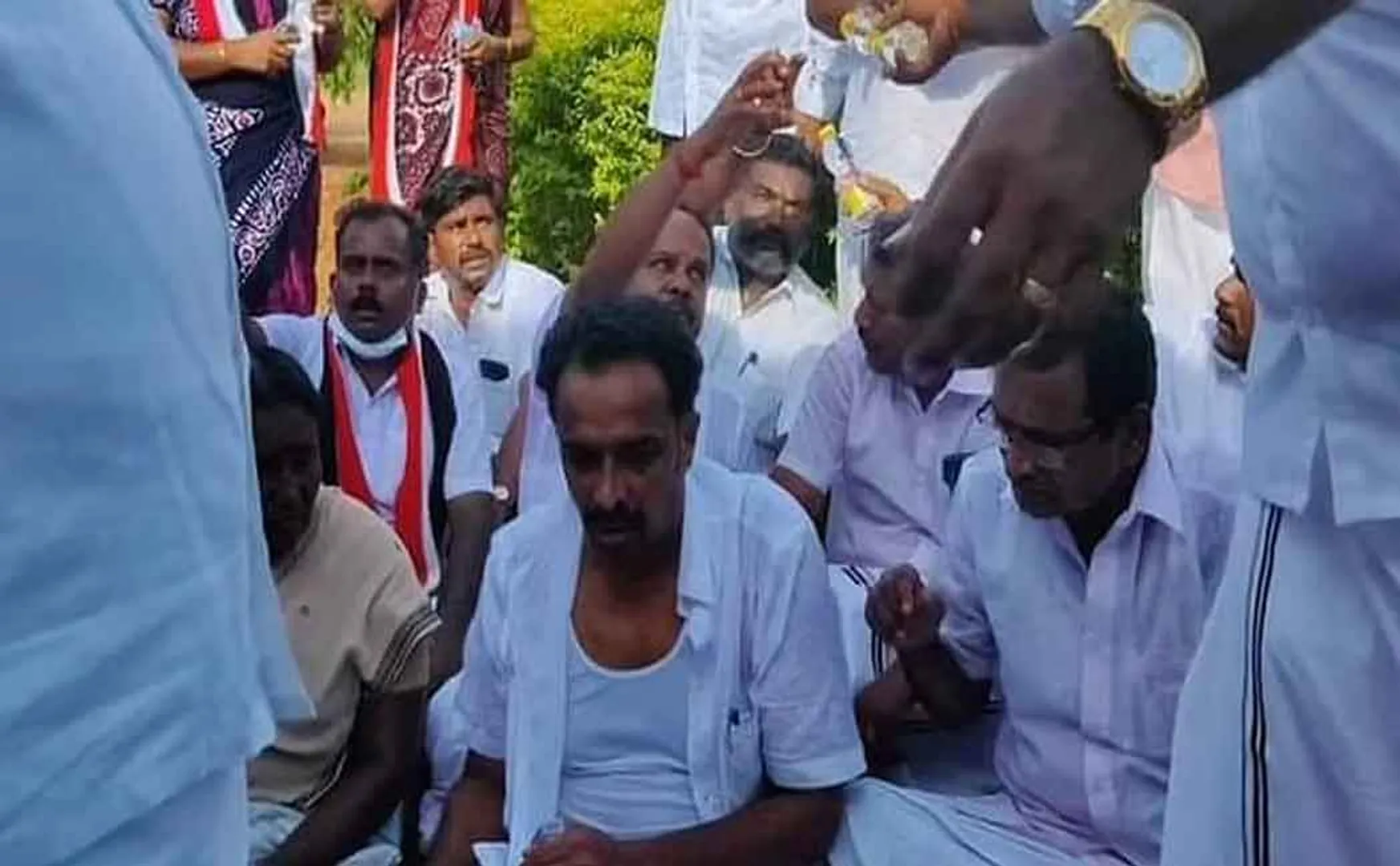 Case filed against MR Vijayabaskar on Election Officer's complaint
