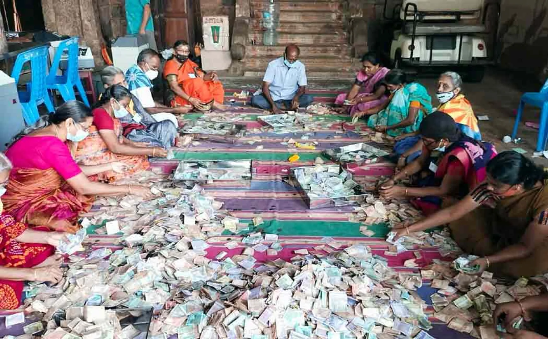 money counting work started under the supervision of the authorities