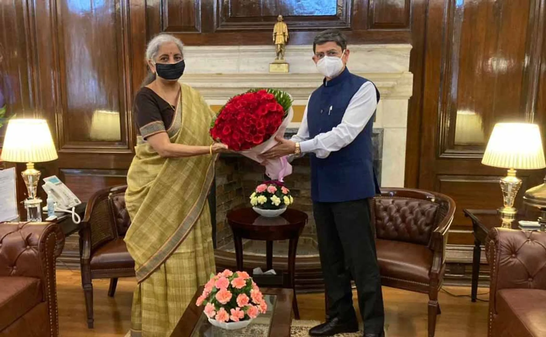 Tamil Nadu Governor RN Ravi meets Union Ministers (Pictures)