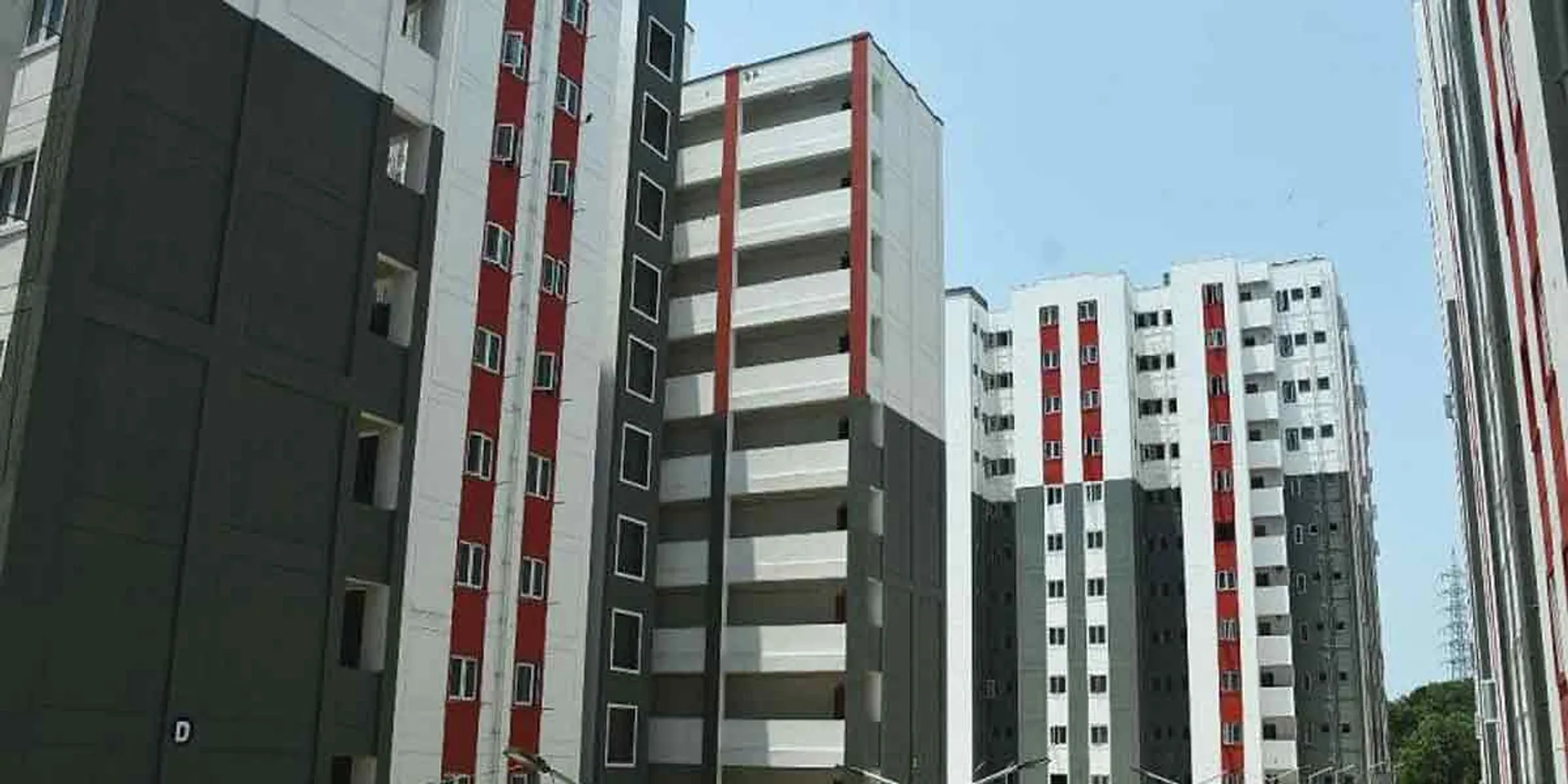 'Finishing work is bad' - IIT study on KP Park housing quality!
