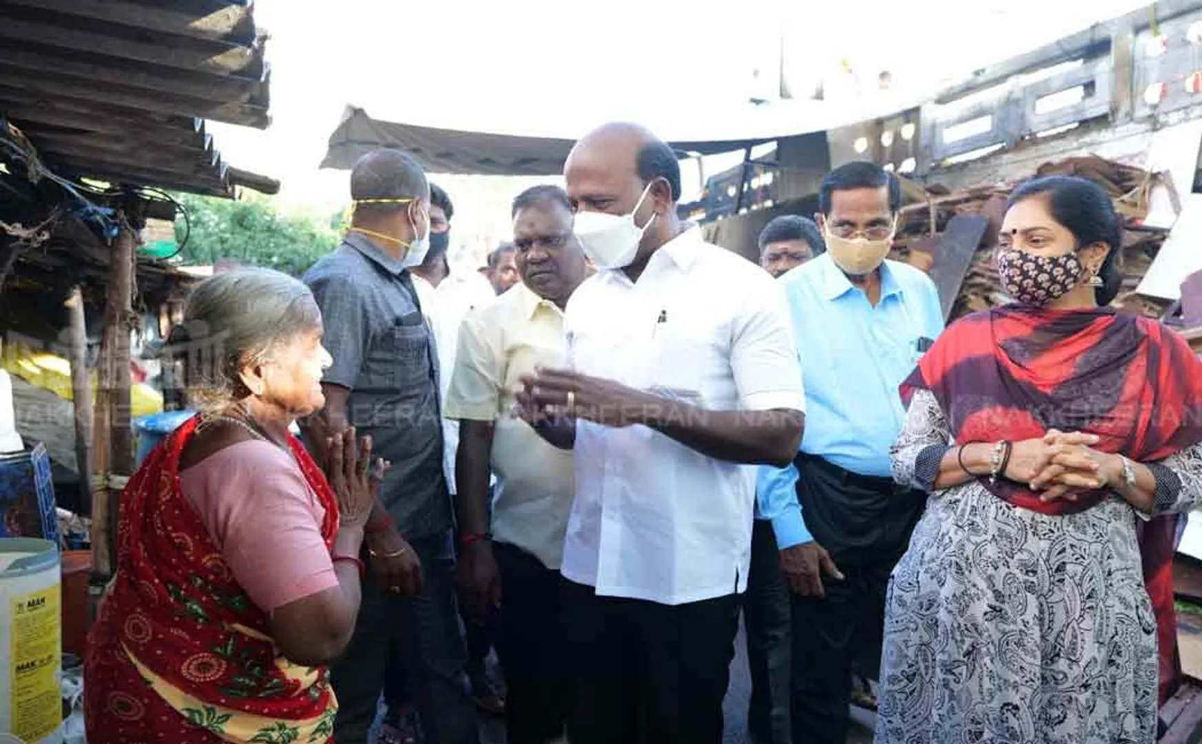 The minister who started to meet the people in person 