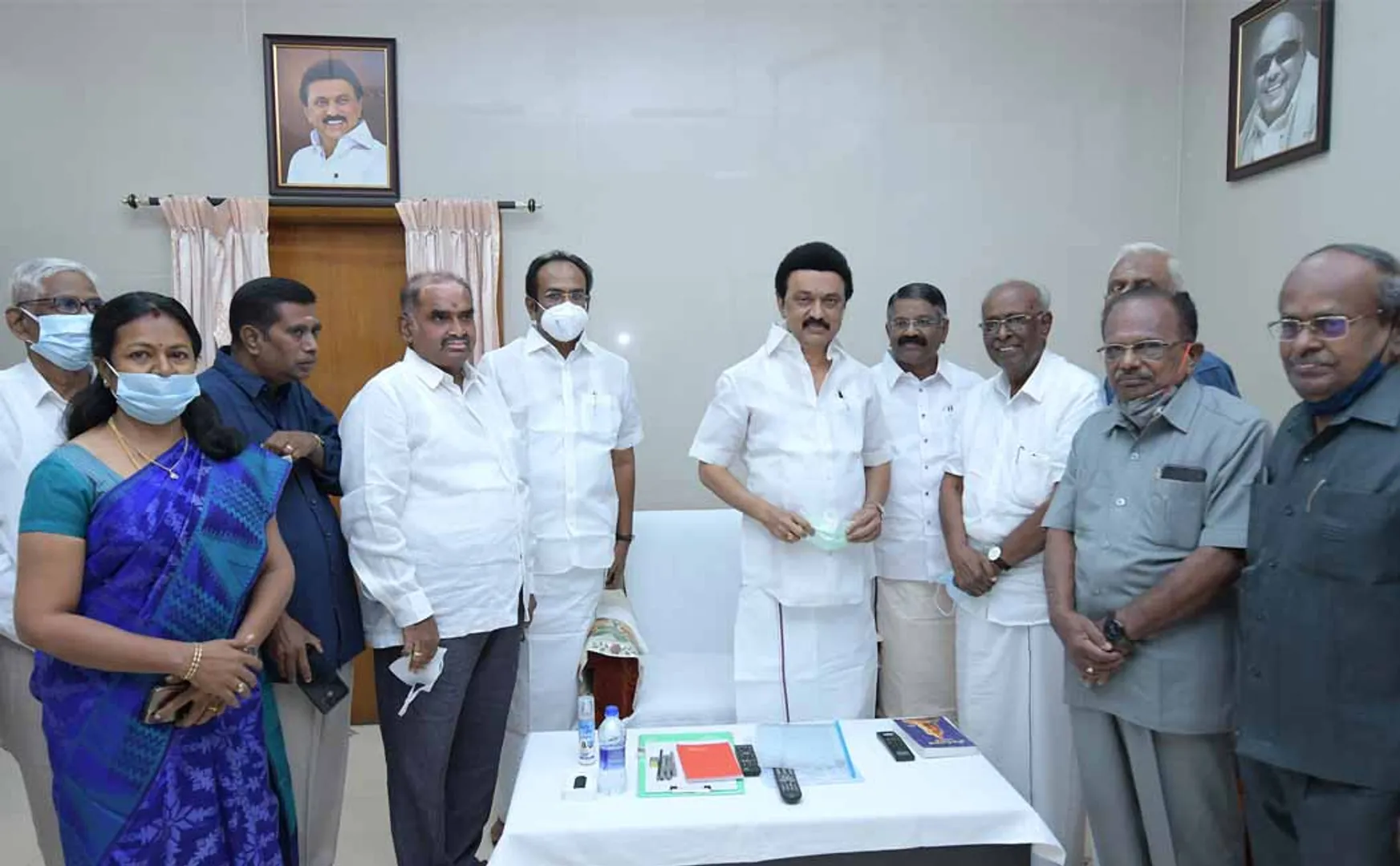 Tamil scholars meet with Chief Minister MK Stalin led by Solomon Papaya!