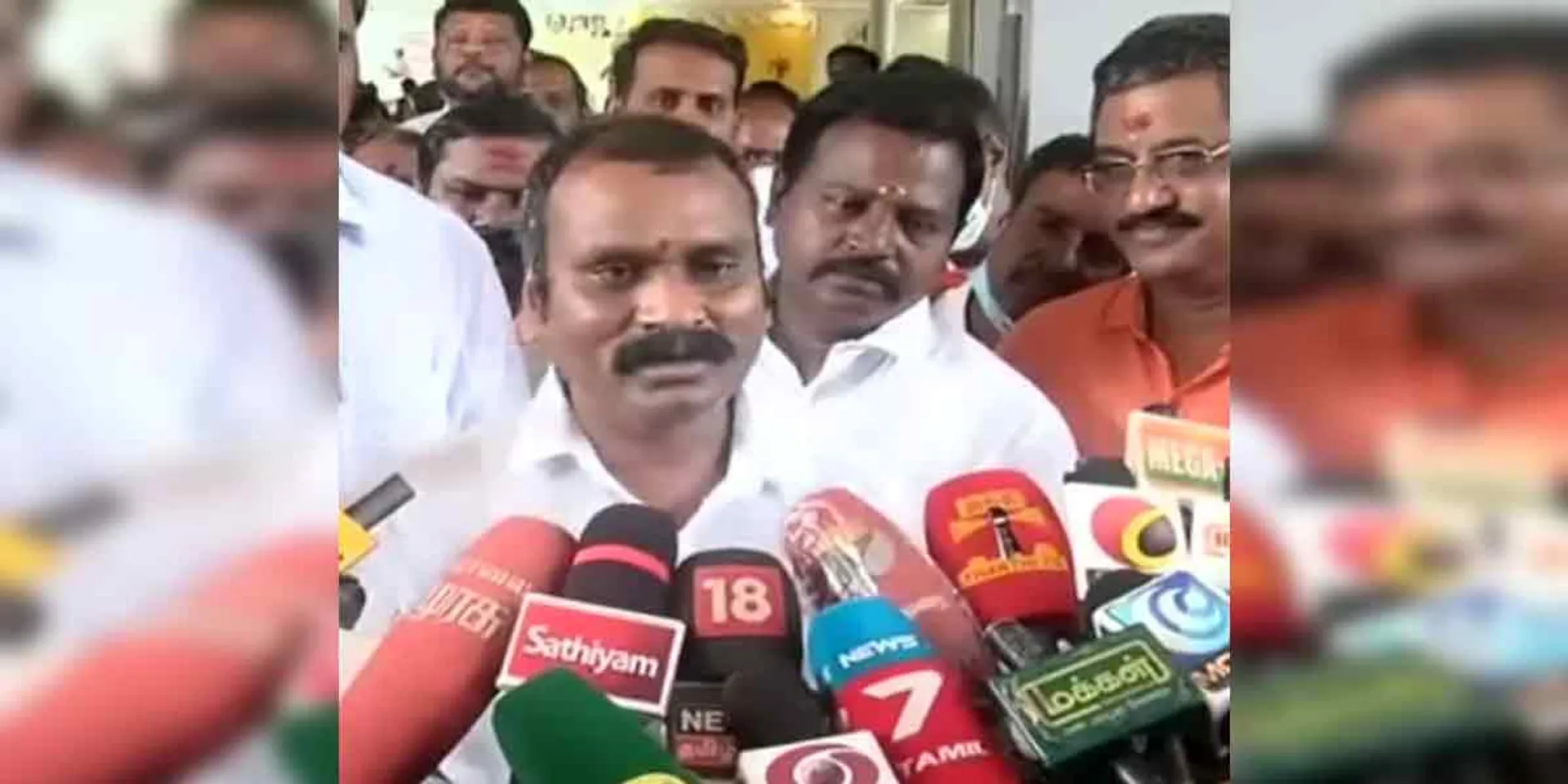 "They politicize whatever they do in Tamil Nadu" - L. Interview with Murugan!