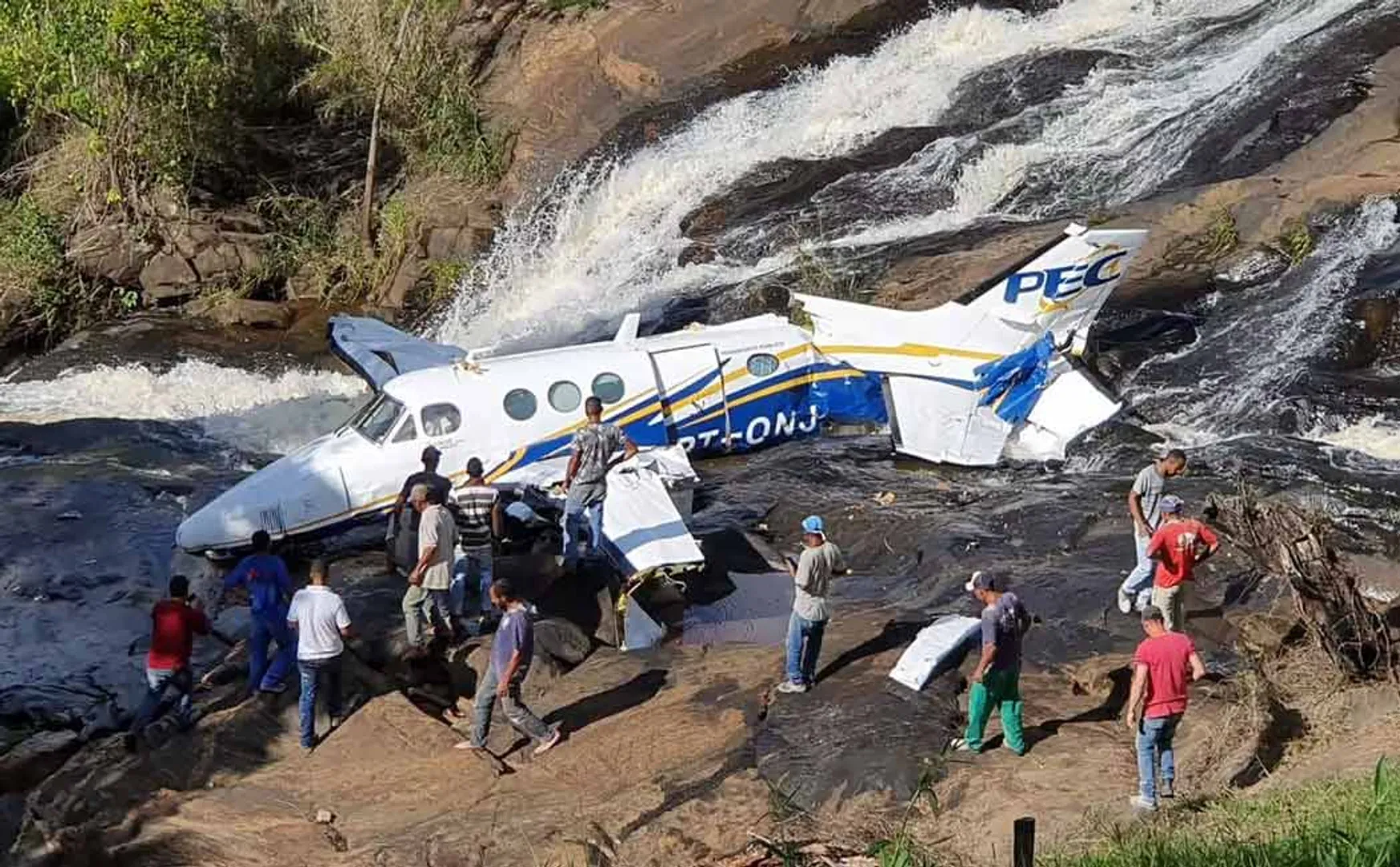 Brazilian singer marilia mendonca die in plane crash 
