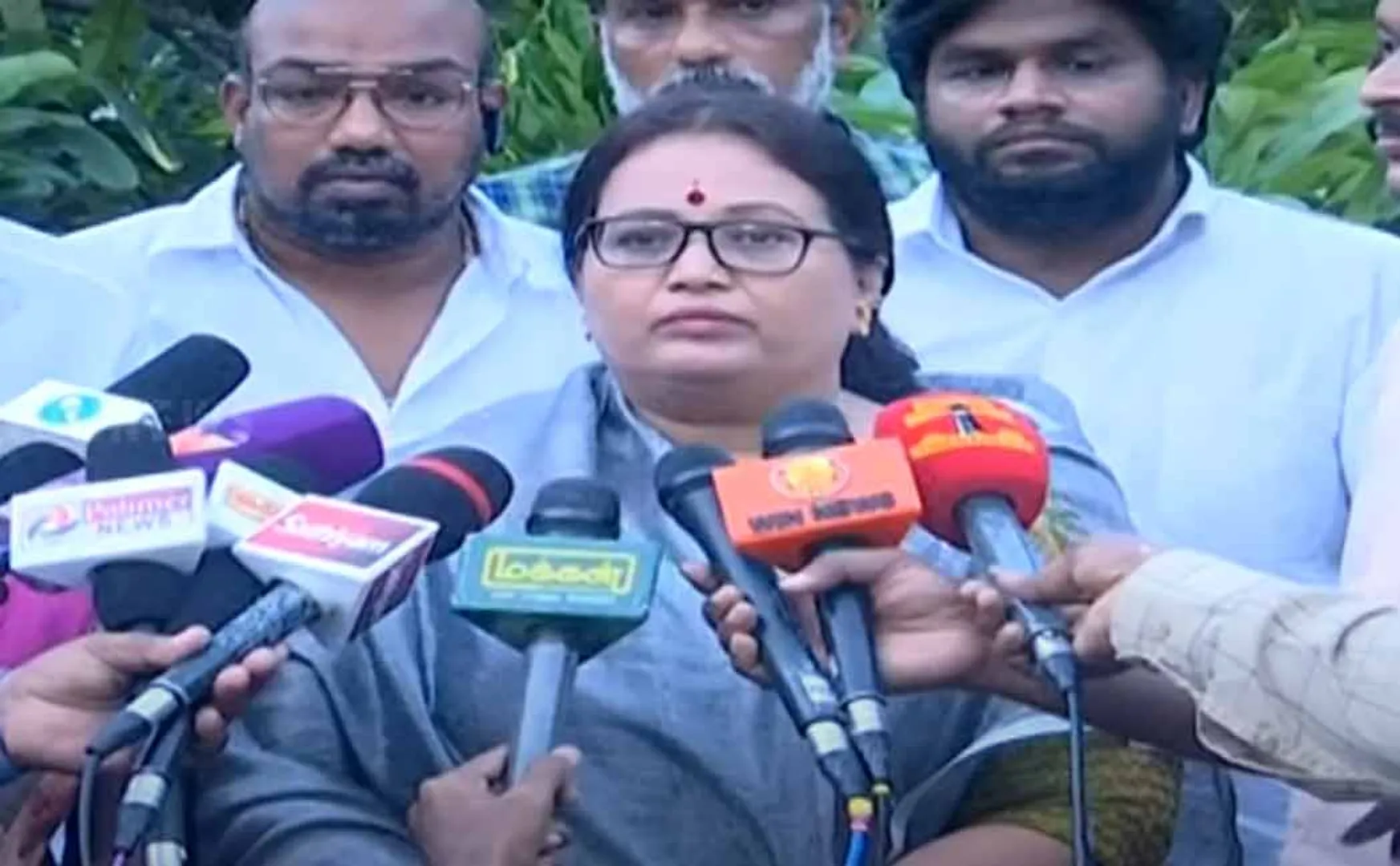 Is  Mysore lady Prema is jayalalitha's daughter 