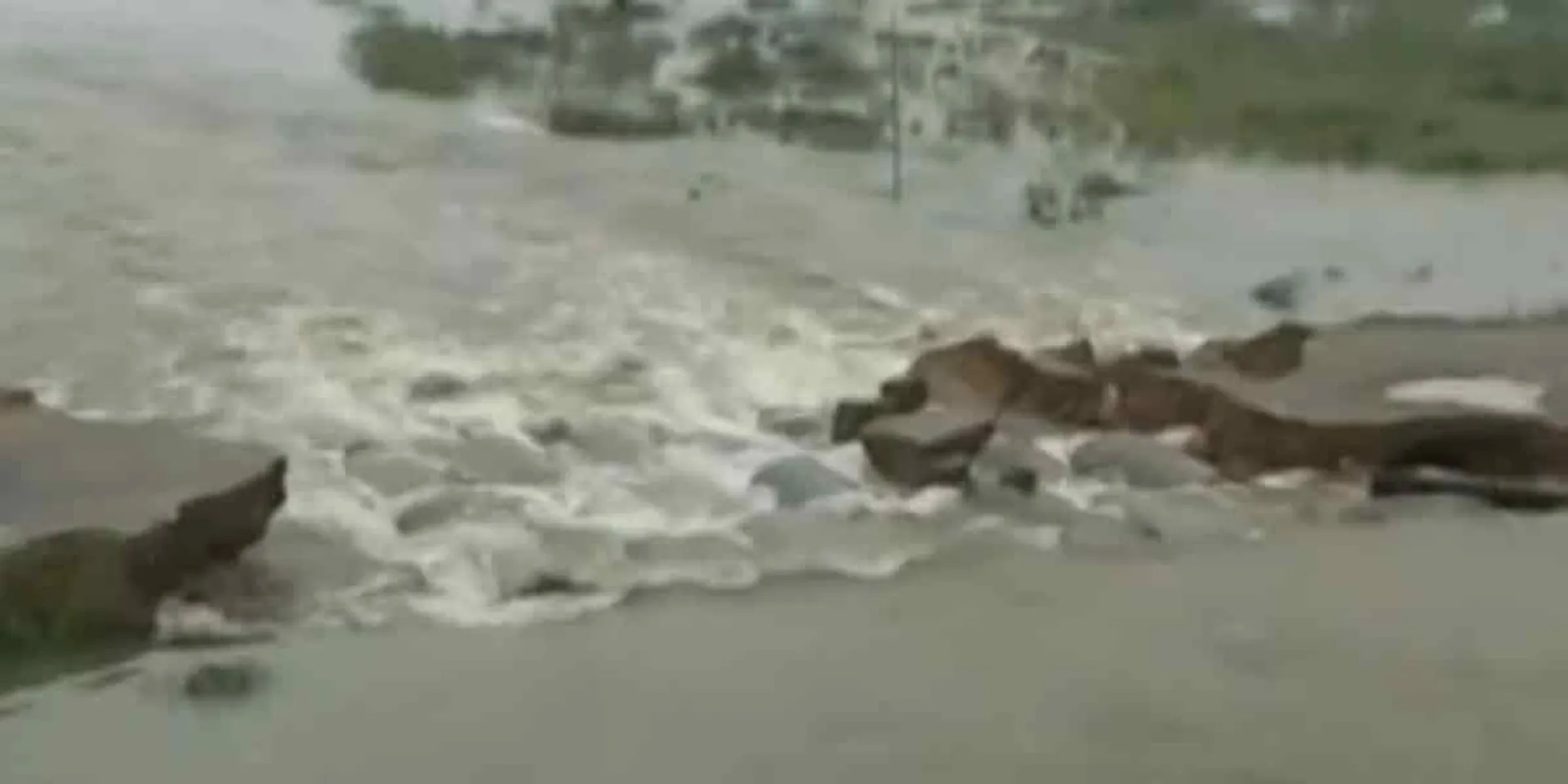 Arani river floods