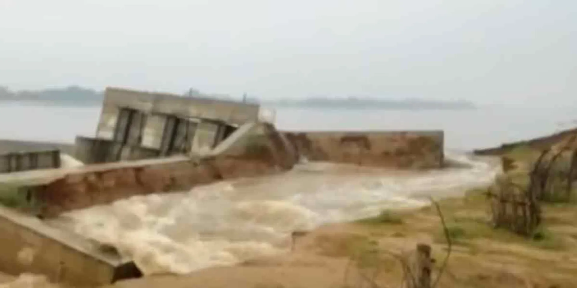  Dam breach in Talawanur ... Excess water in Madurantakam lake opened!
