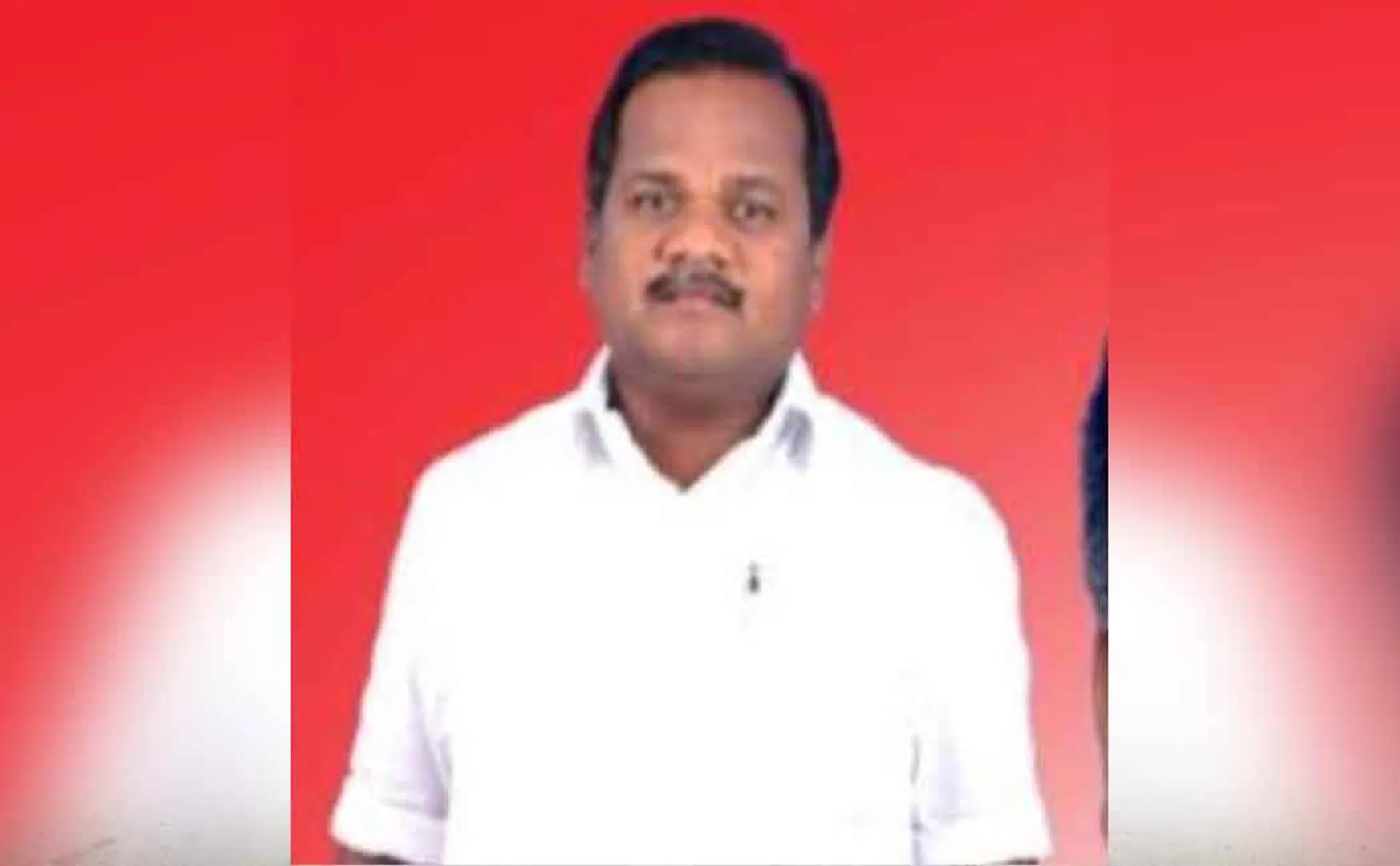 Party members who raise suspicions against the police inspector
