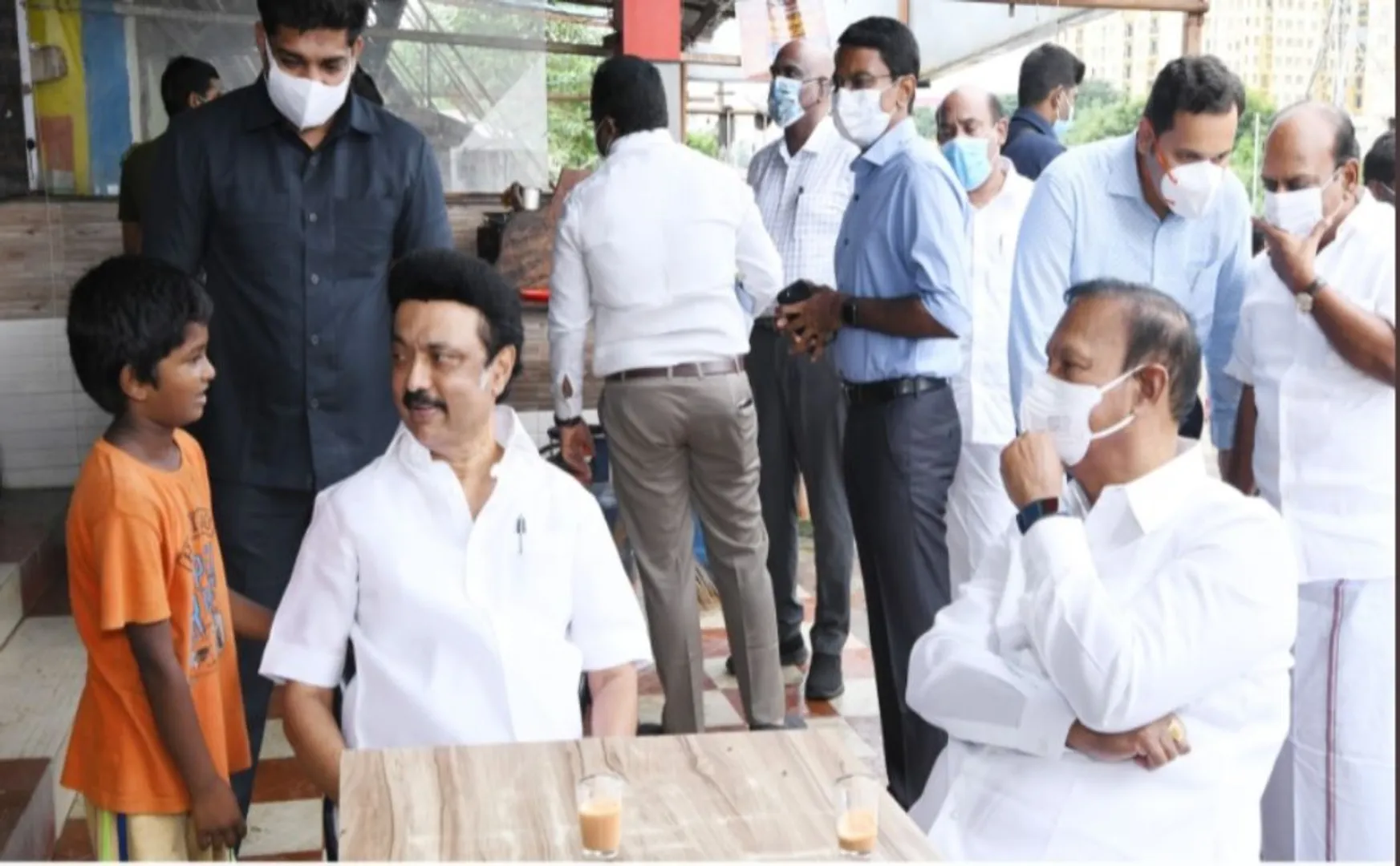 Chief Minister MK Stalin talking to a boy after drinking tea! (Pictures)