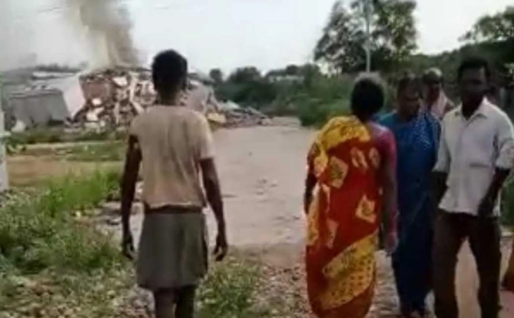 Firecrackers exploded at home! - Two injured .. Four injured!