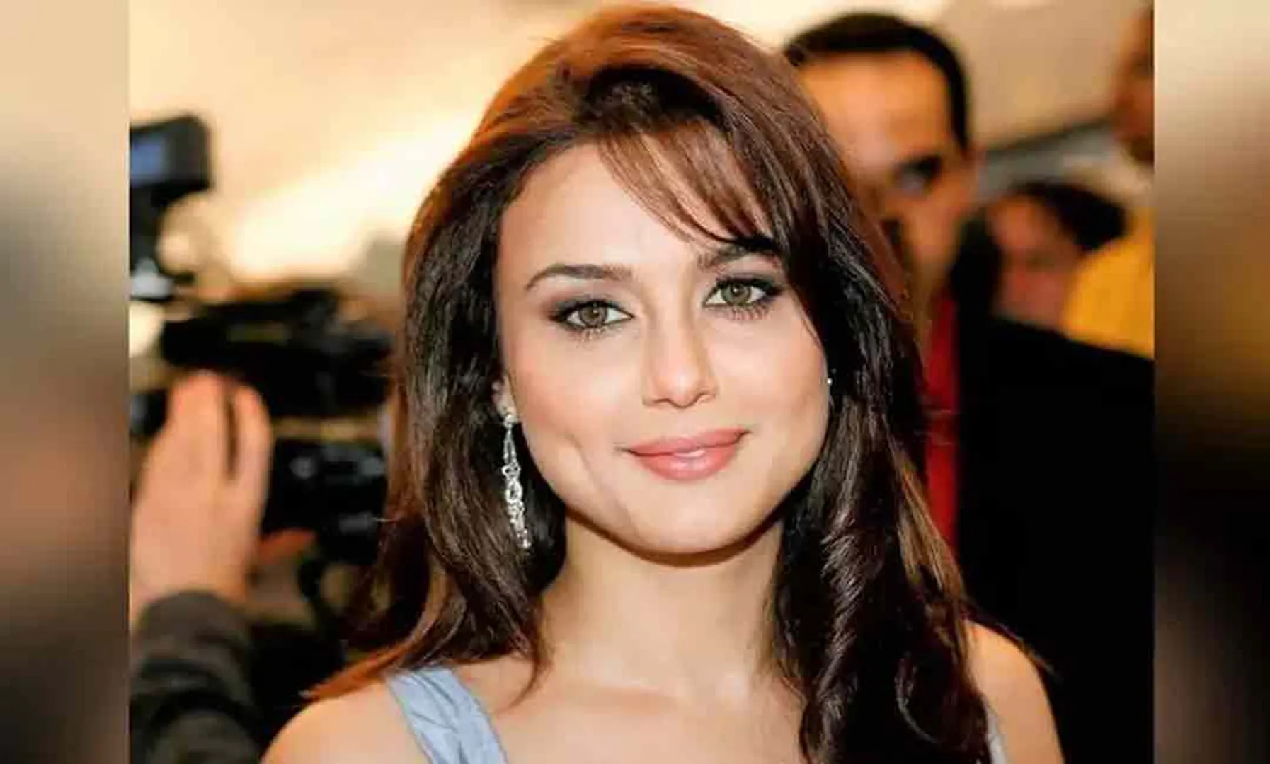 preity zinta mother of child by surrogate mother