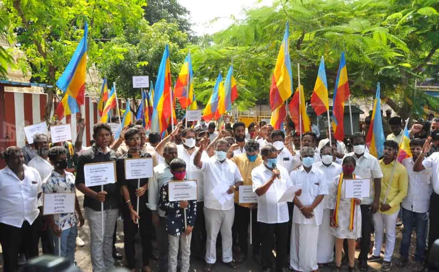 Student unions struggle against boycott of Tamil anthem