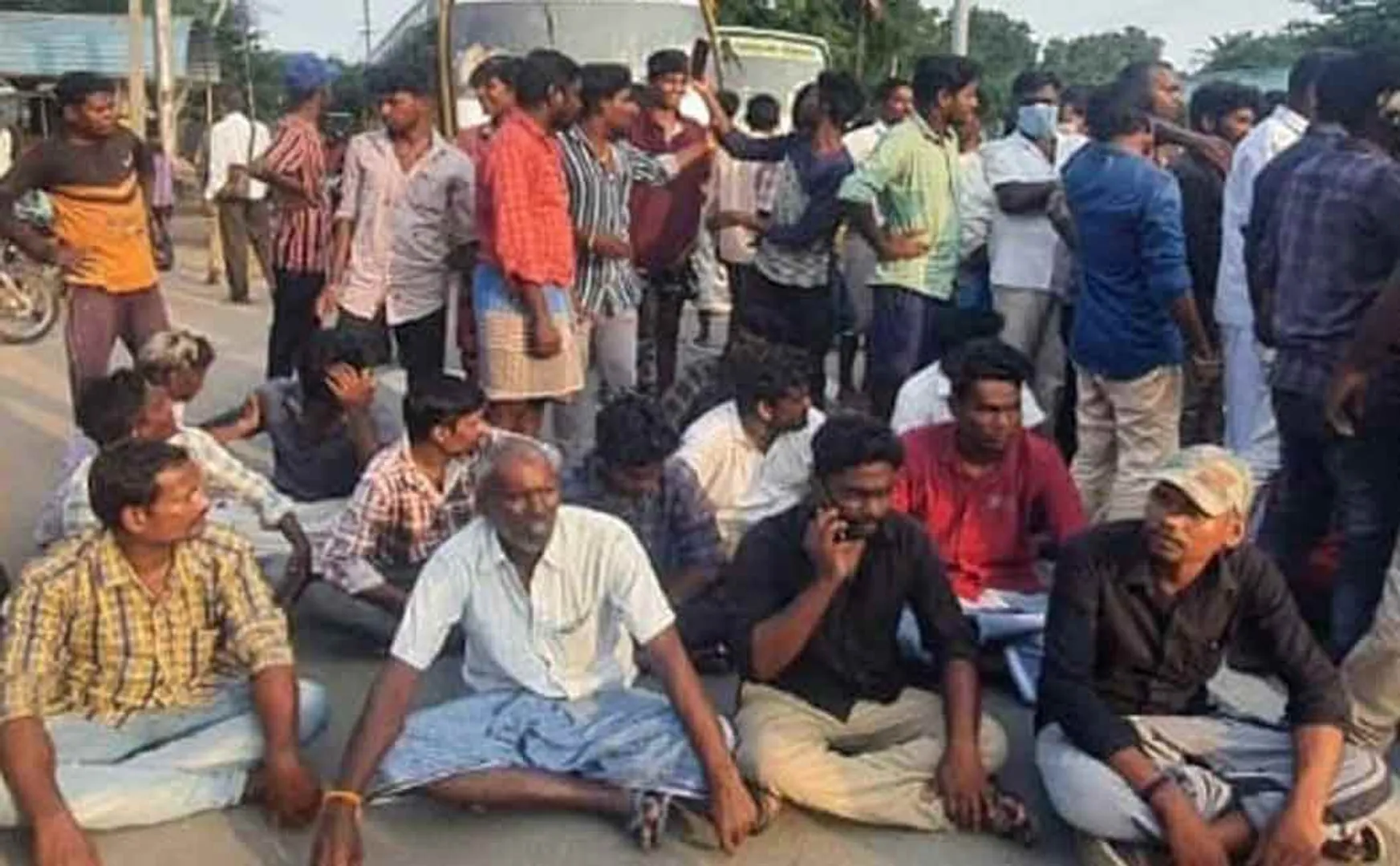  the relatives who had gathered in front of the house screaming