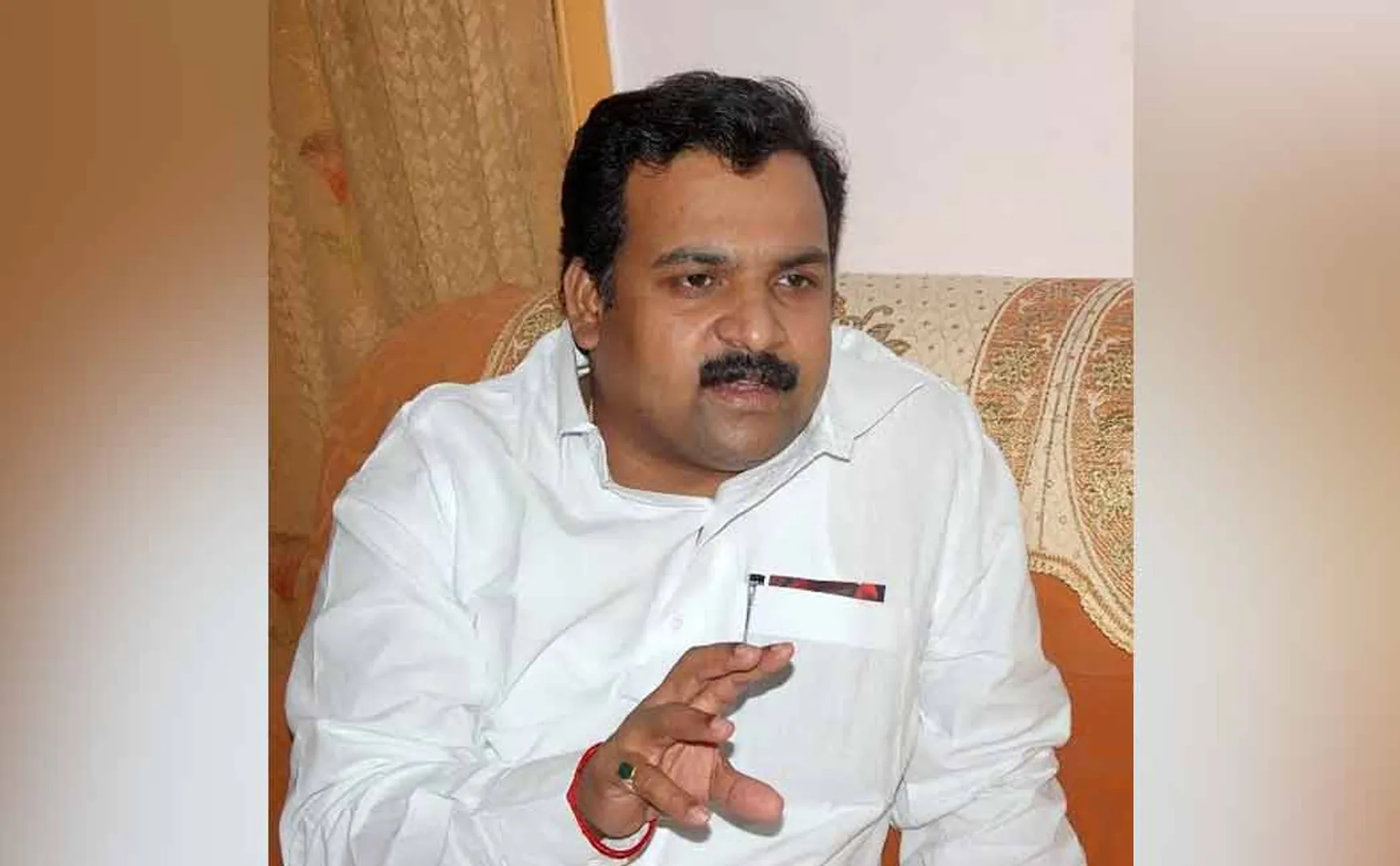 Govt should discuss COVID deaths! - Congress MP Manikkamthakur letter