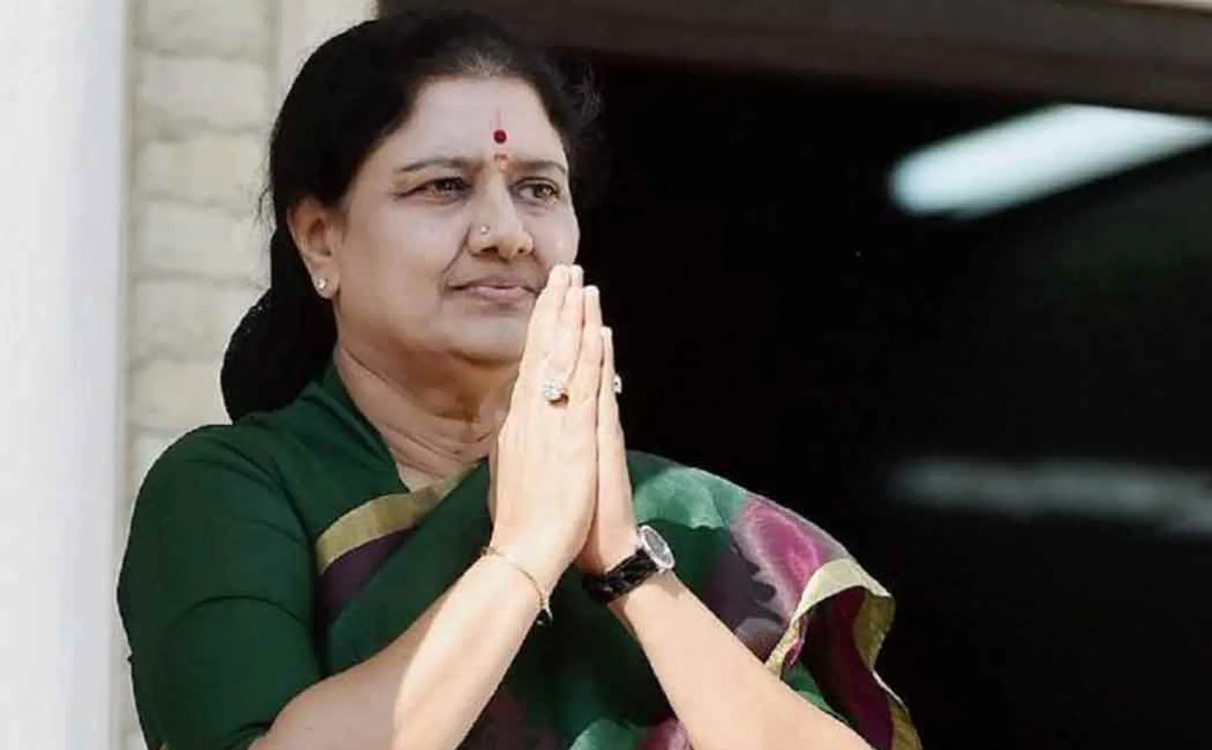 Sasikala planing to occupy Boise Garden!
