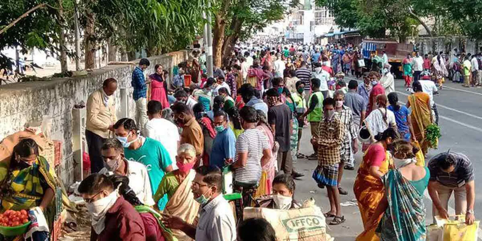 Madurai District Collector announces ban non vaccinators in public places