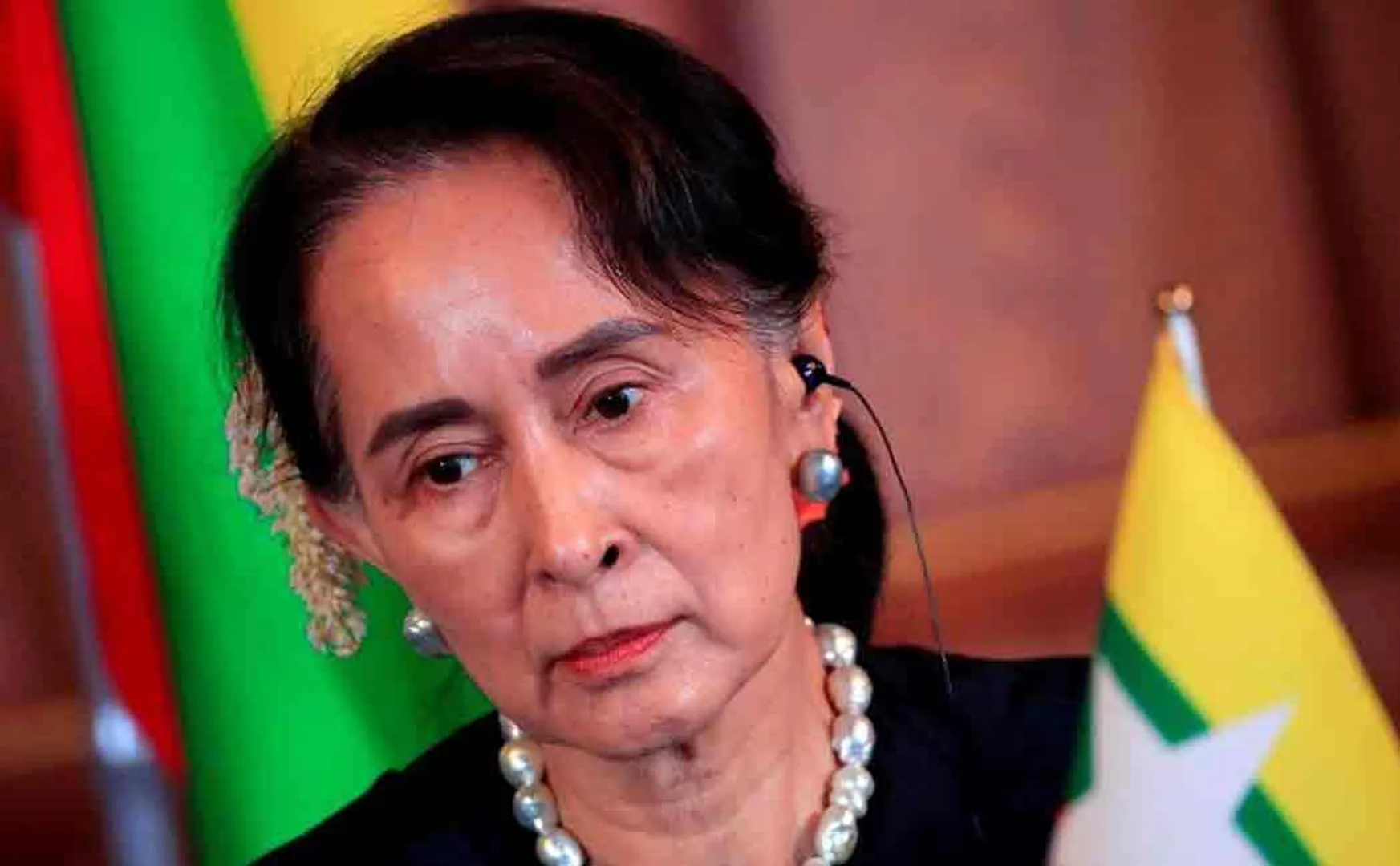 AUNG SAN SUU KYI 