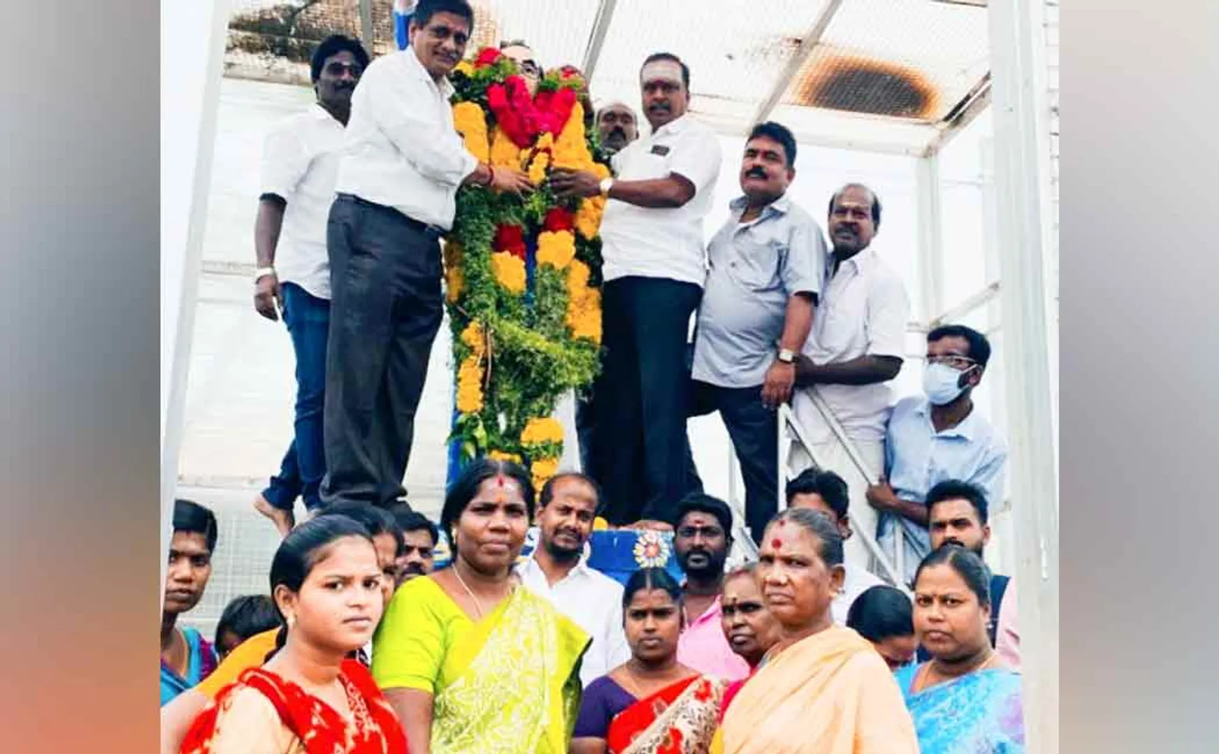 Secretary General of the Congress Committee pays homage to the statue of Ambedkar