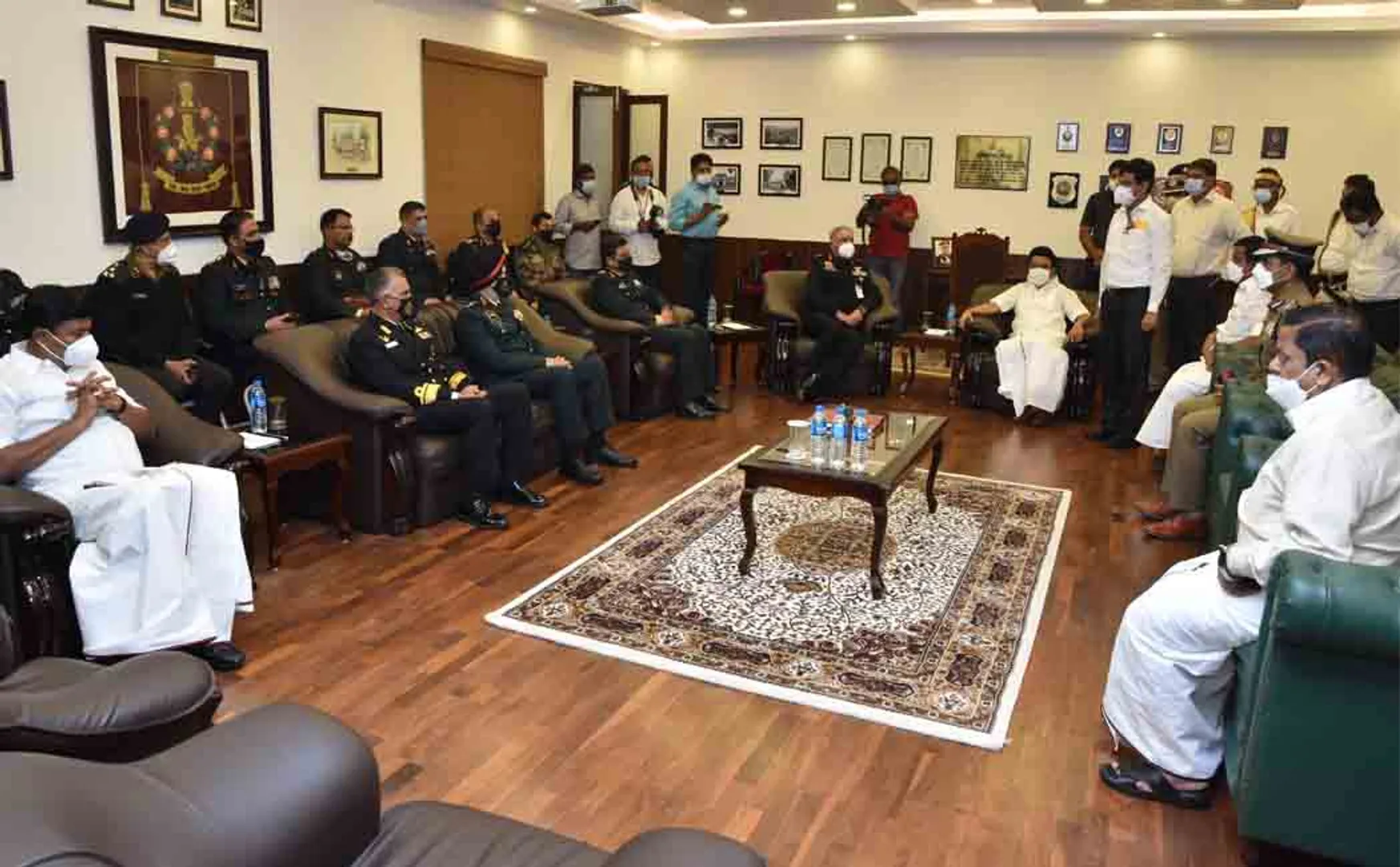 Chief Minister MK Stalin asks Army officials about the helicopter crash!