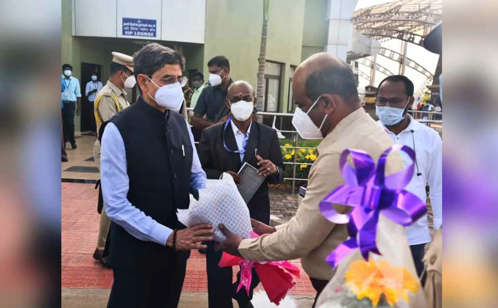 Trichy District Collector sent off the Governor