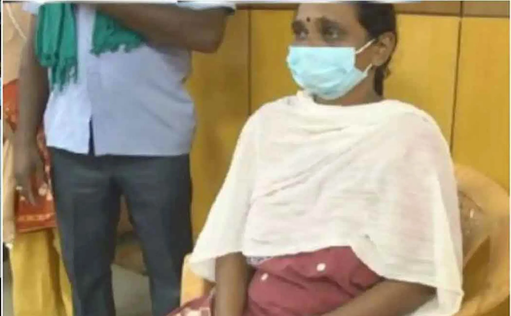 Government doctors' achieved in fitting mother's kidney to son
