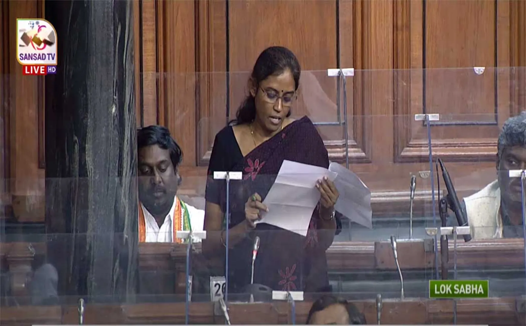 "Karur camp for the disabled in the morning ... Speech in the parliament at night" - Jyoti Mani MP showing action!
