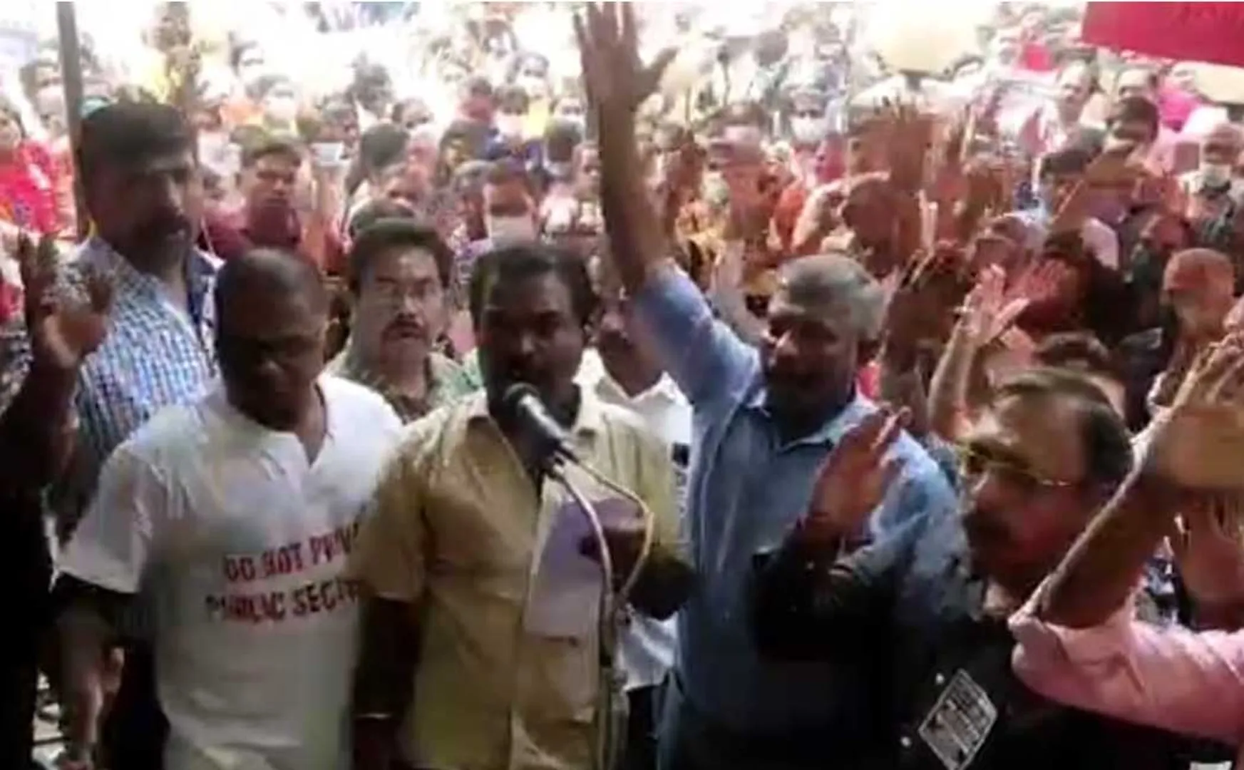 Bank employees strike!