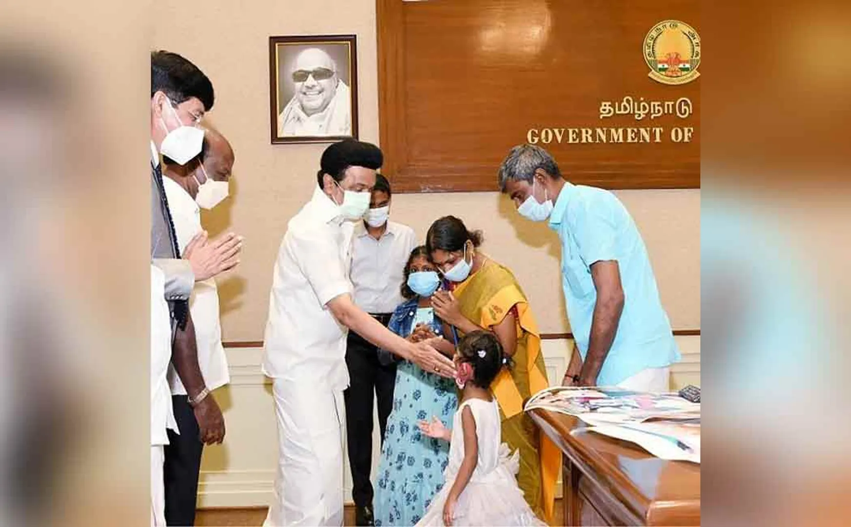 the mother who thanked the chief minister with tears