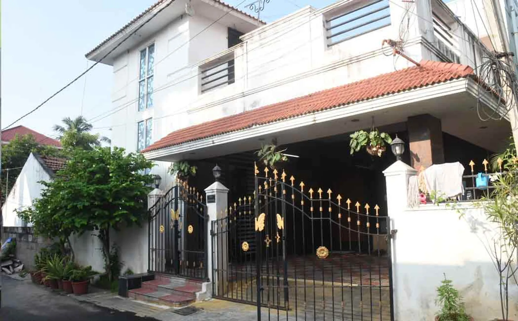 Anti Corruption raid in Thangamani house and his son house  