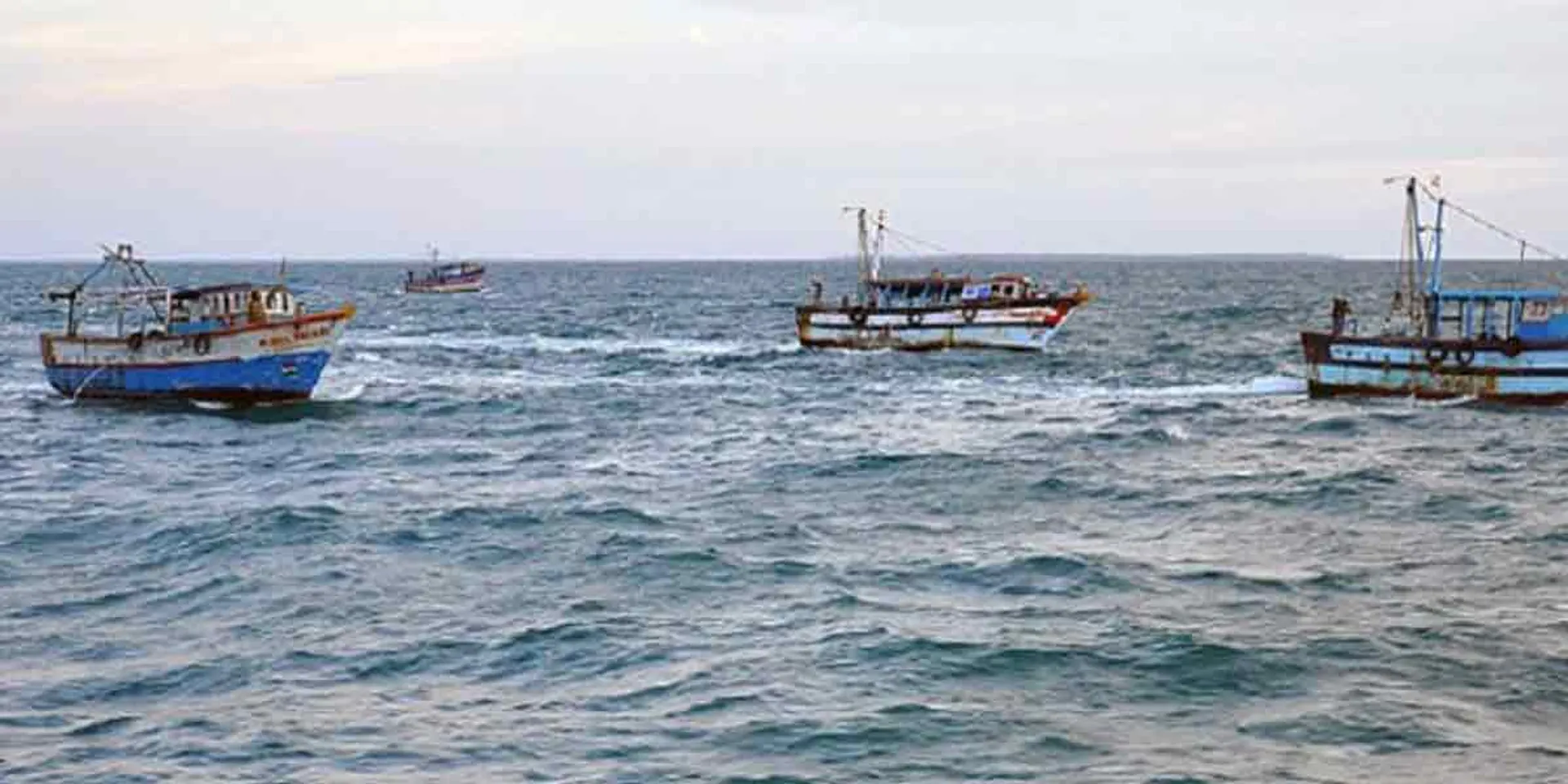 12 more fishermen captured ... Sri Lankan naval atrocity!