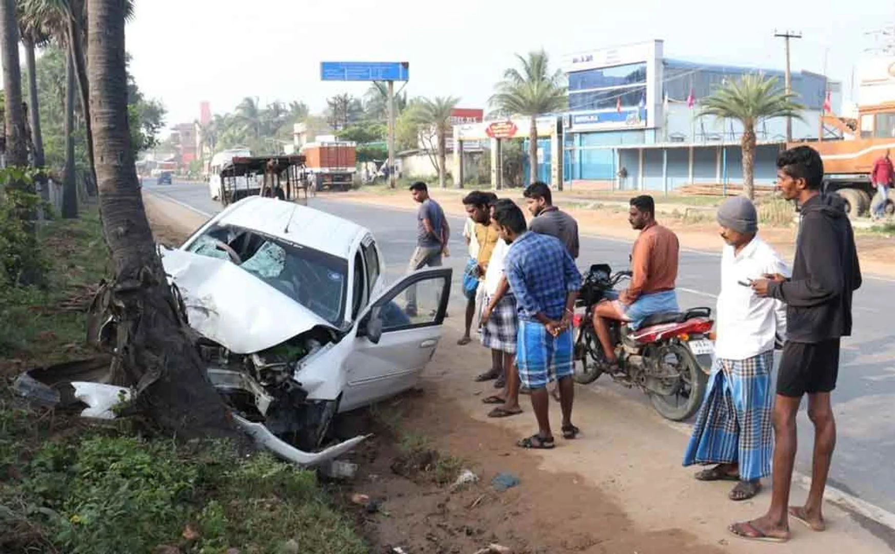 Elderly people who went for treatment die in road accident!