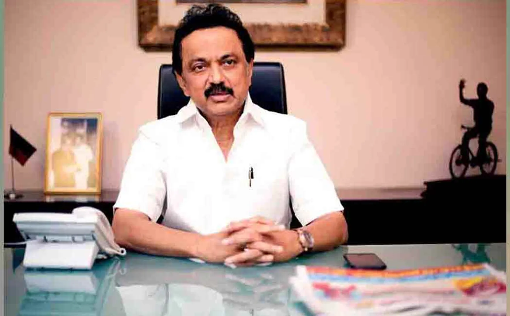 MK Stalin condolence to Shanumaganathan 