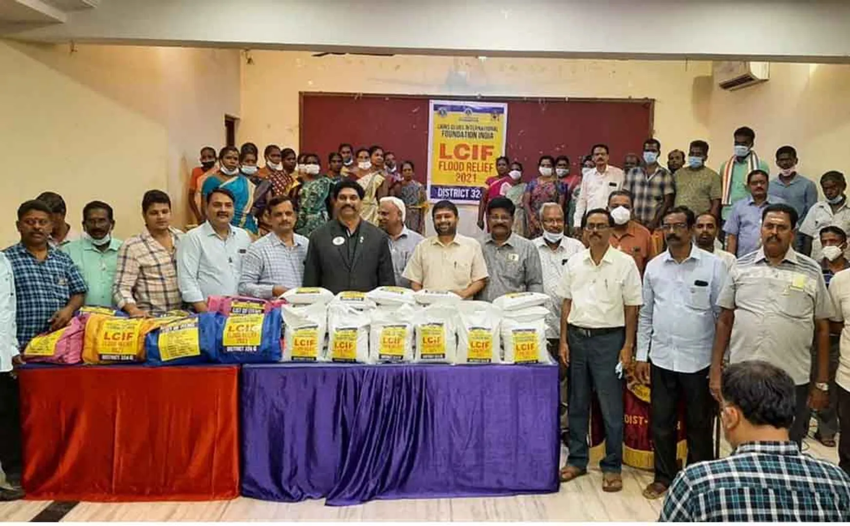 Lions Club distributes relief packages to flood victims