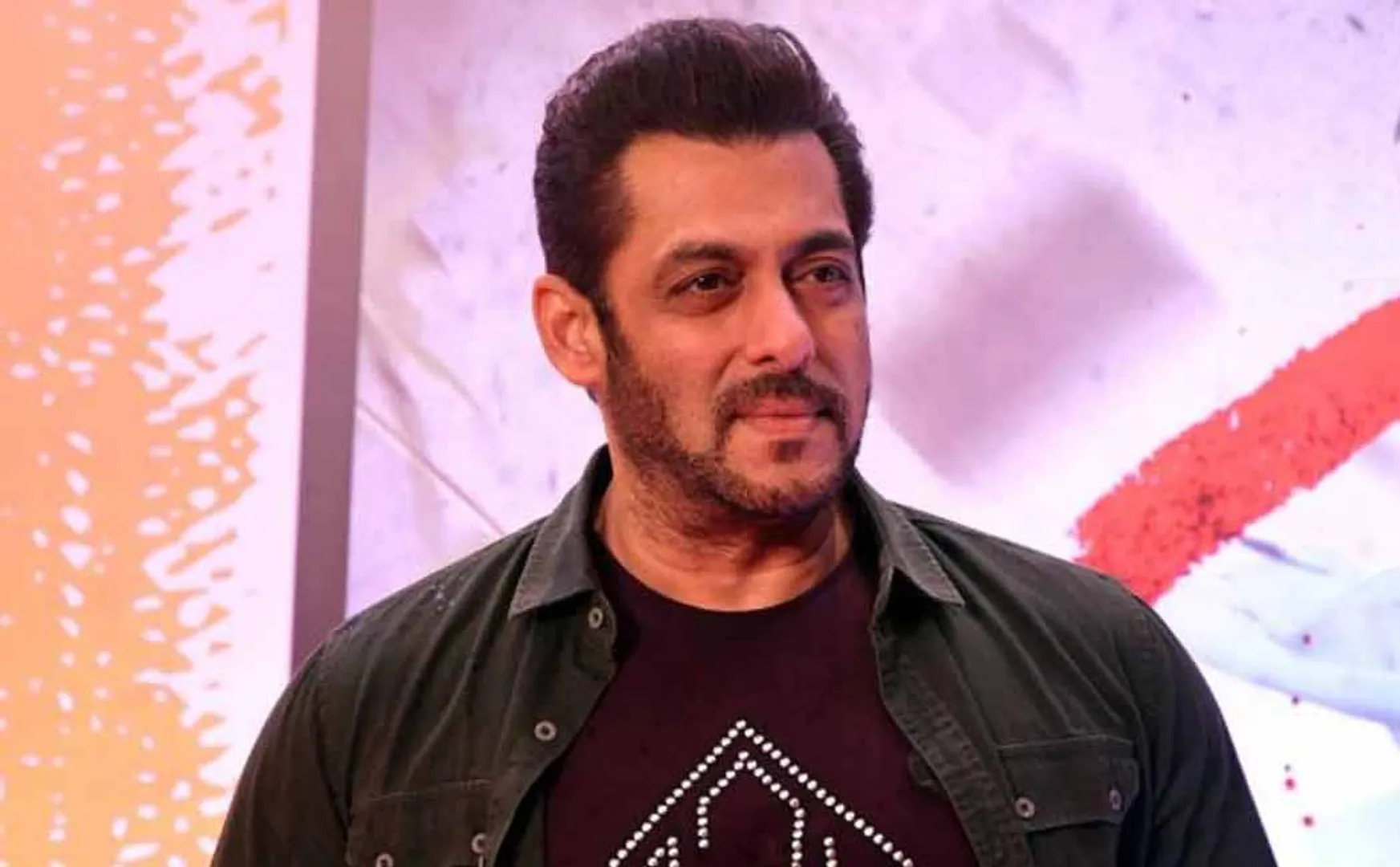  snake bit Salman Khan 