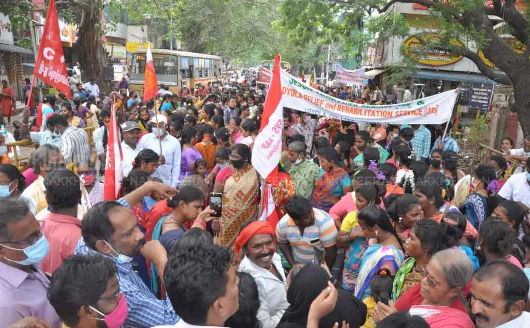  workers arrested for marching towards Governor's House  