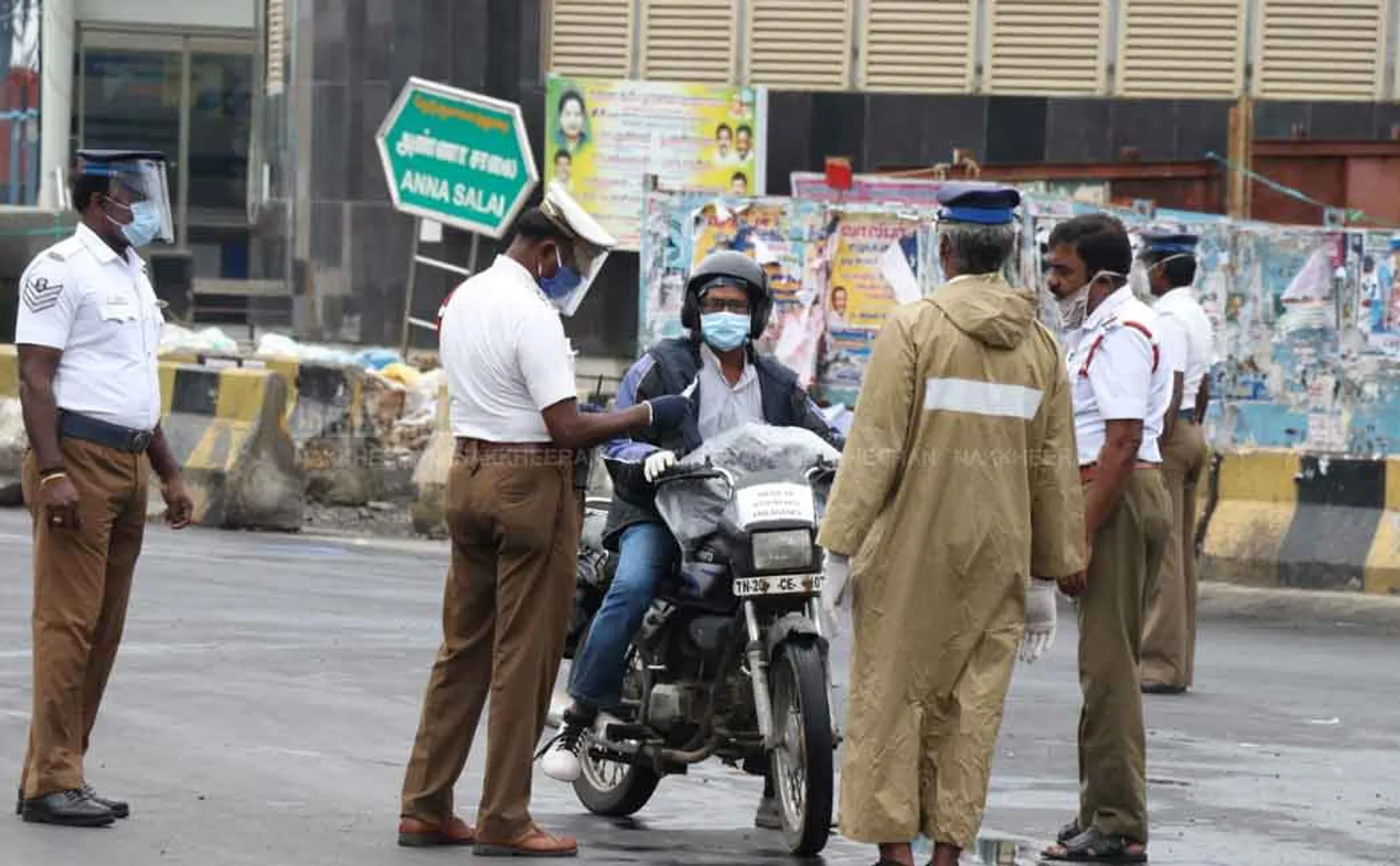 Vehicles banned in Chennai after 12.00 noon!