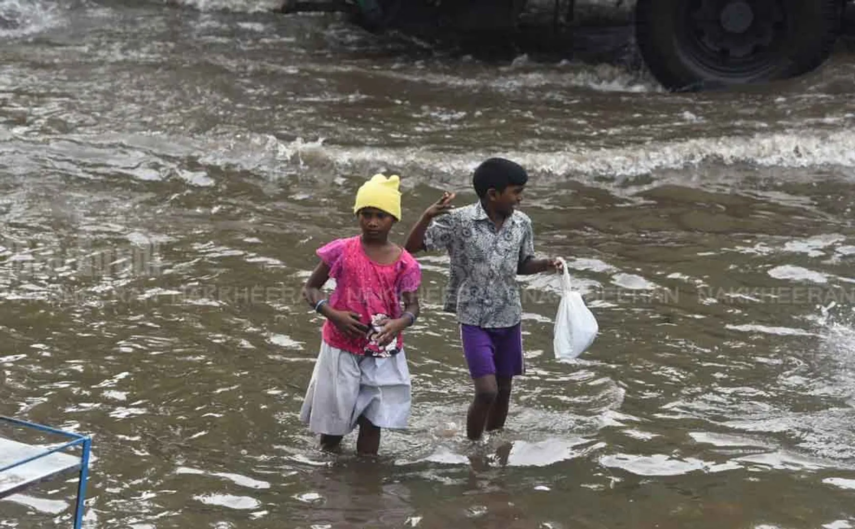 The continuous heavy rain ... Chennai is staggering