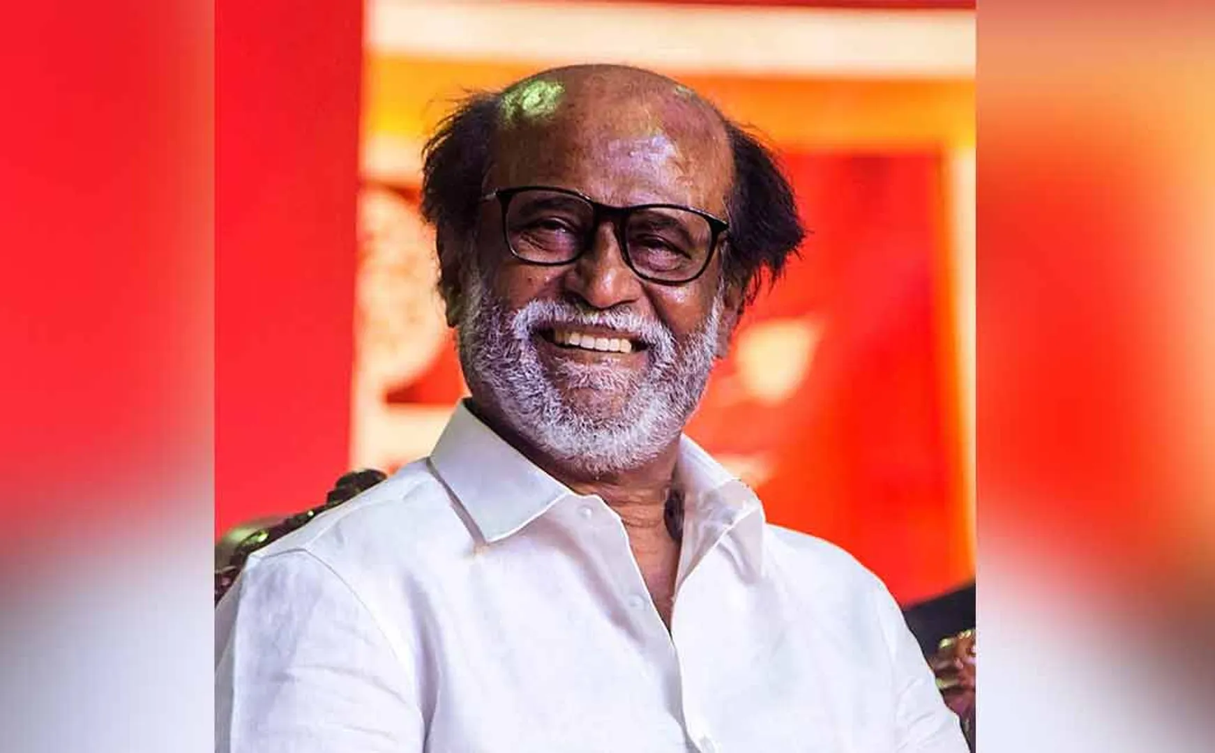 Rajinikanth praises Writer movie team 