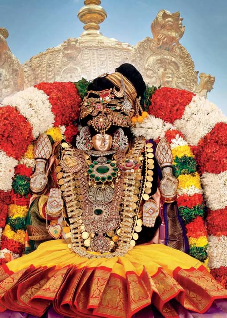 /idhalgal/om/mangai-incarnation-alarm-mumbai-ramakrishnan