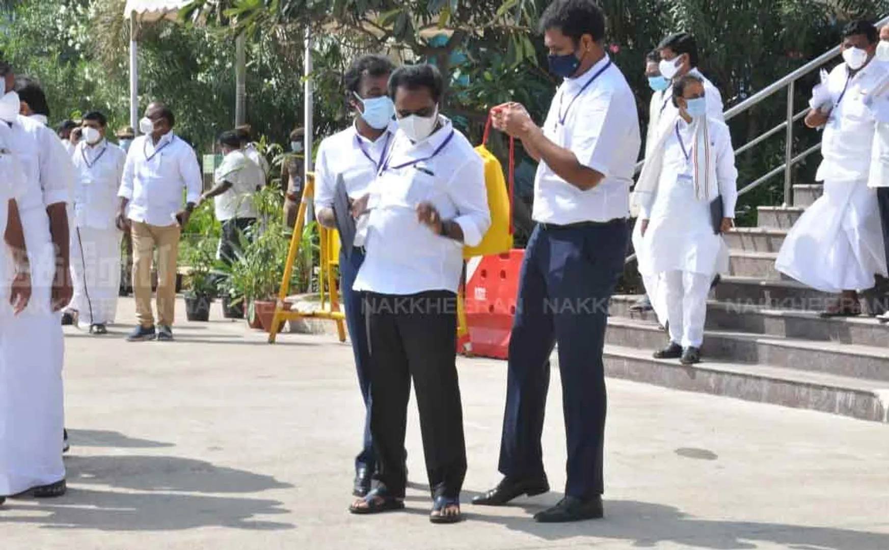 The MLA who went to the assembly meeting with a yellow bag and raised awareness