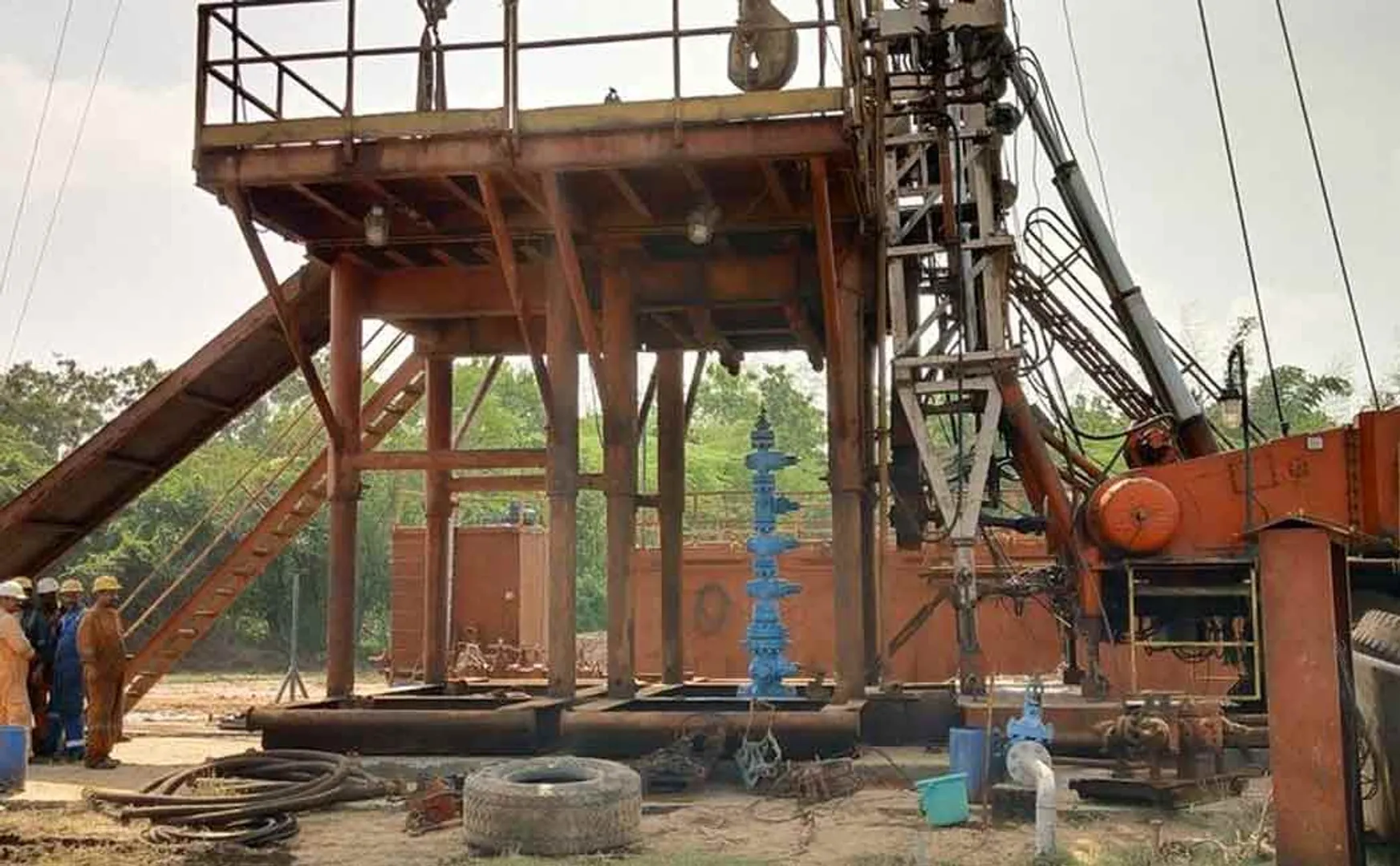ONGC, which loaded the giant machine 
