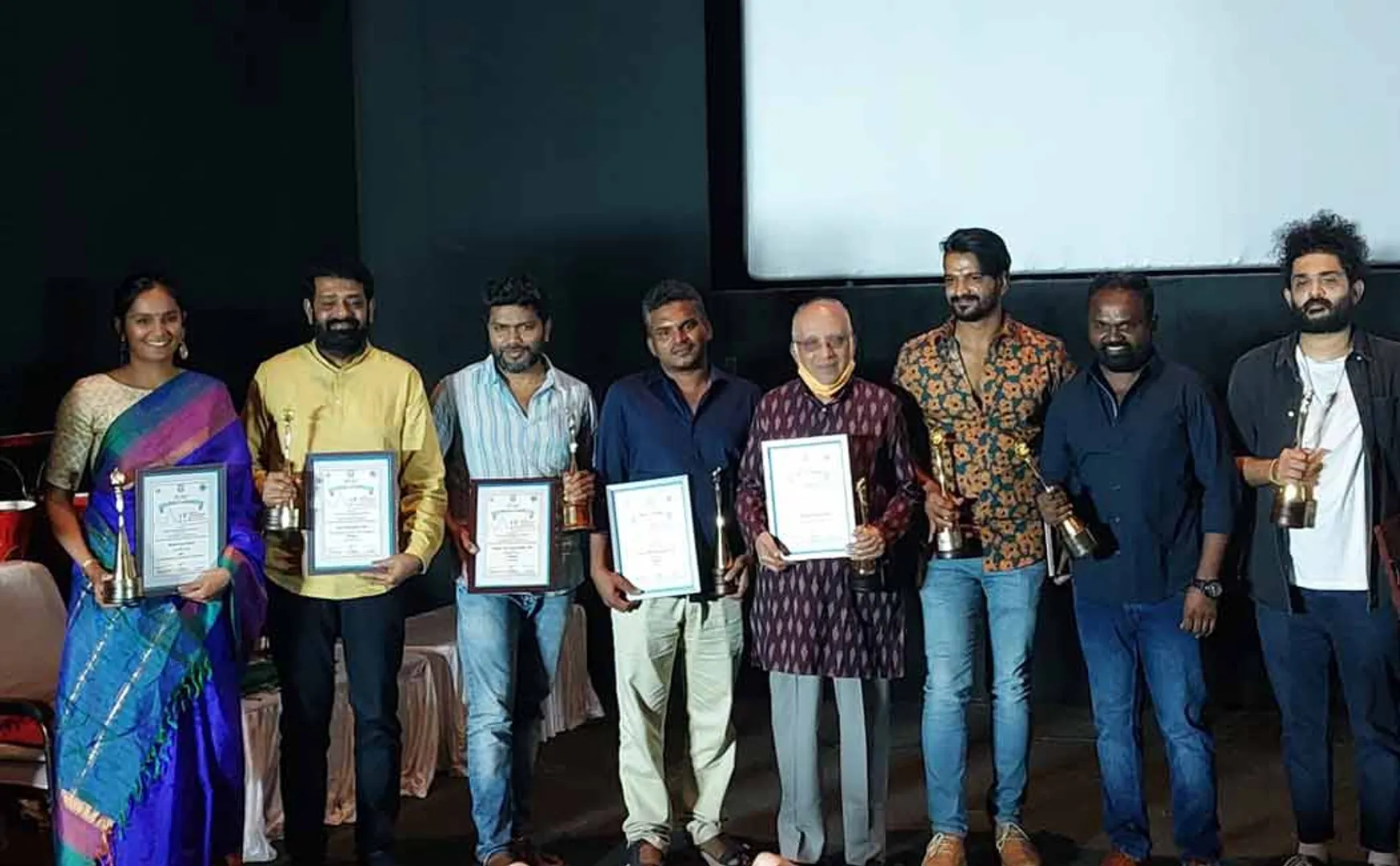sivaranjaniyum innum sila pengalum won best movie award ciff19