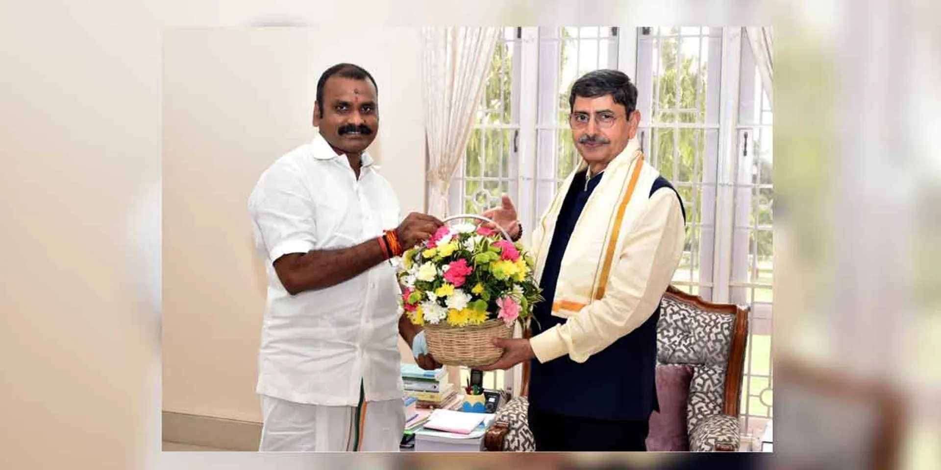 Union Home Minister L. Murugan meets Governor of Tamil Nadu!