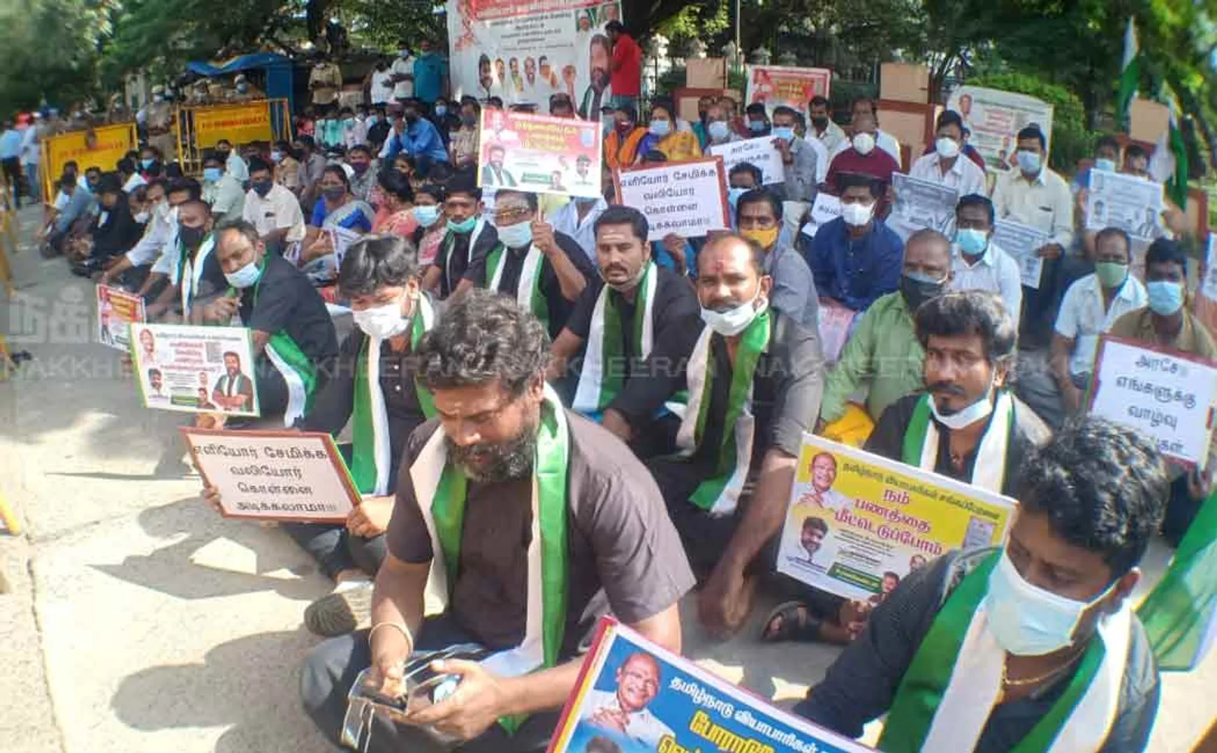 Tamil Nadu Traders Association members involved in the struggle