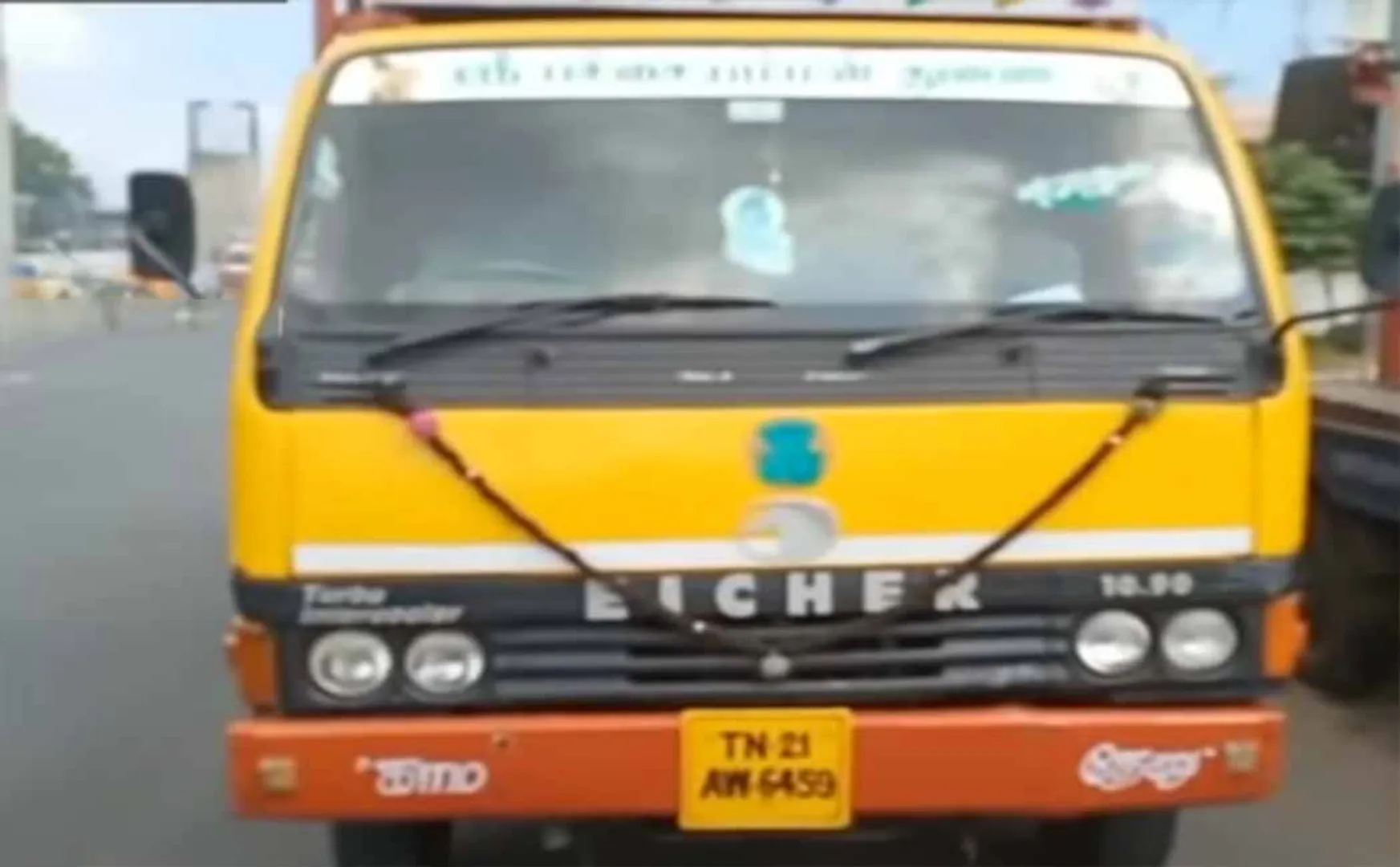chennai vehicle and van incident police investigation 