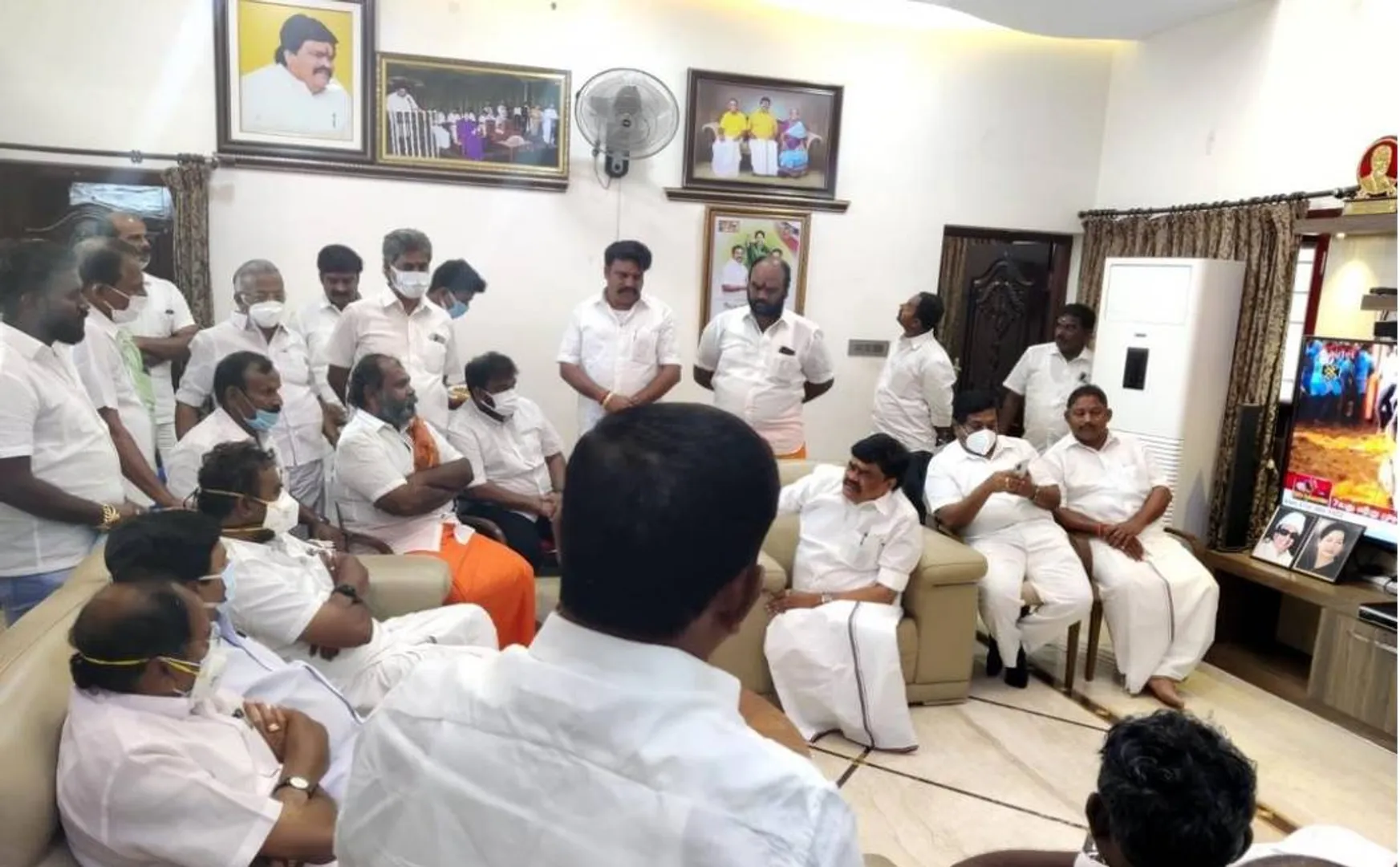 Former ministers who met Rajendrapalaji! - One and a half hour long talks!