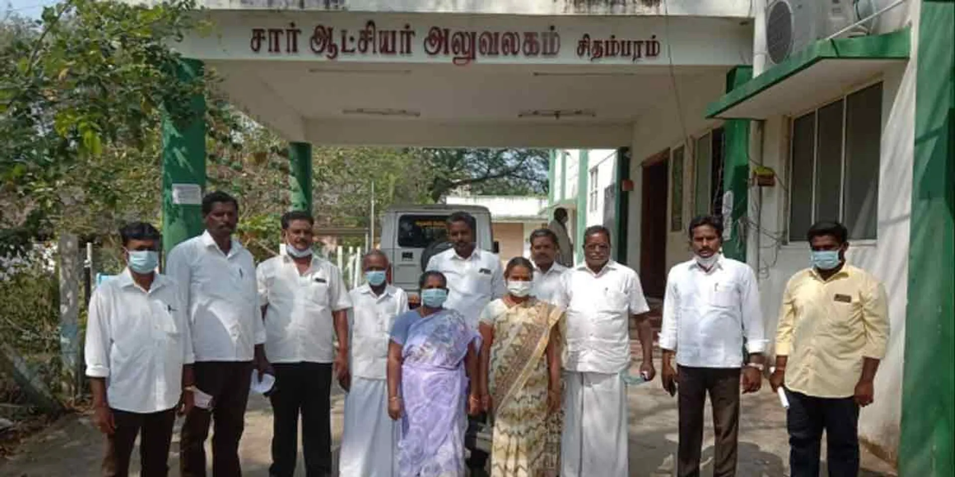 Sewage in the irrigation canal ... 5 panchayat leaders who met official 